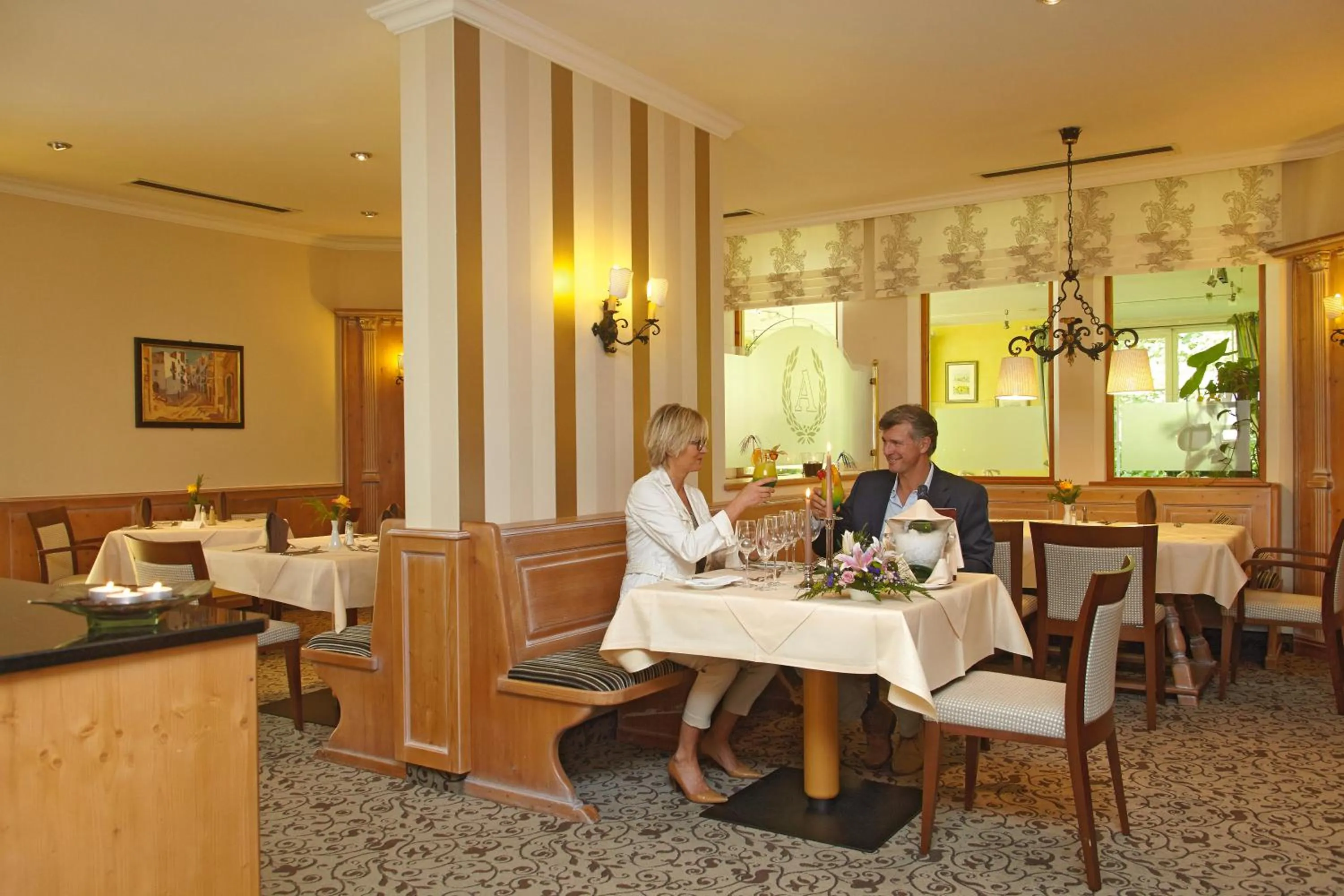 Restaurant/places to eat in Thermenhotel Apollo