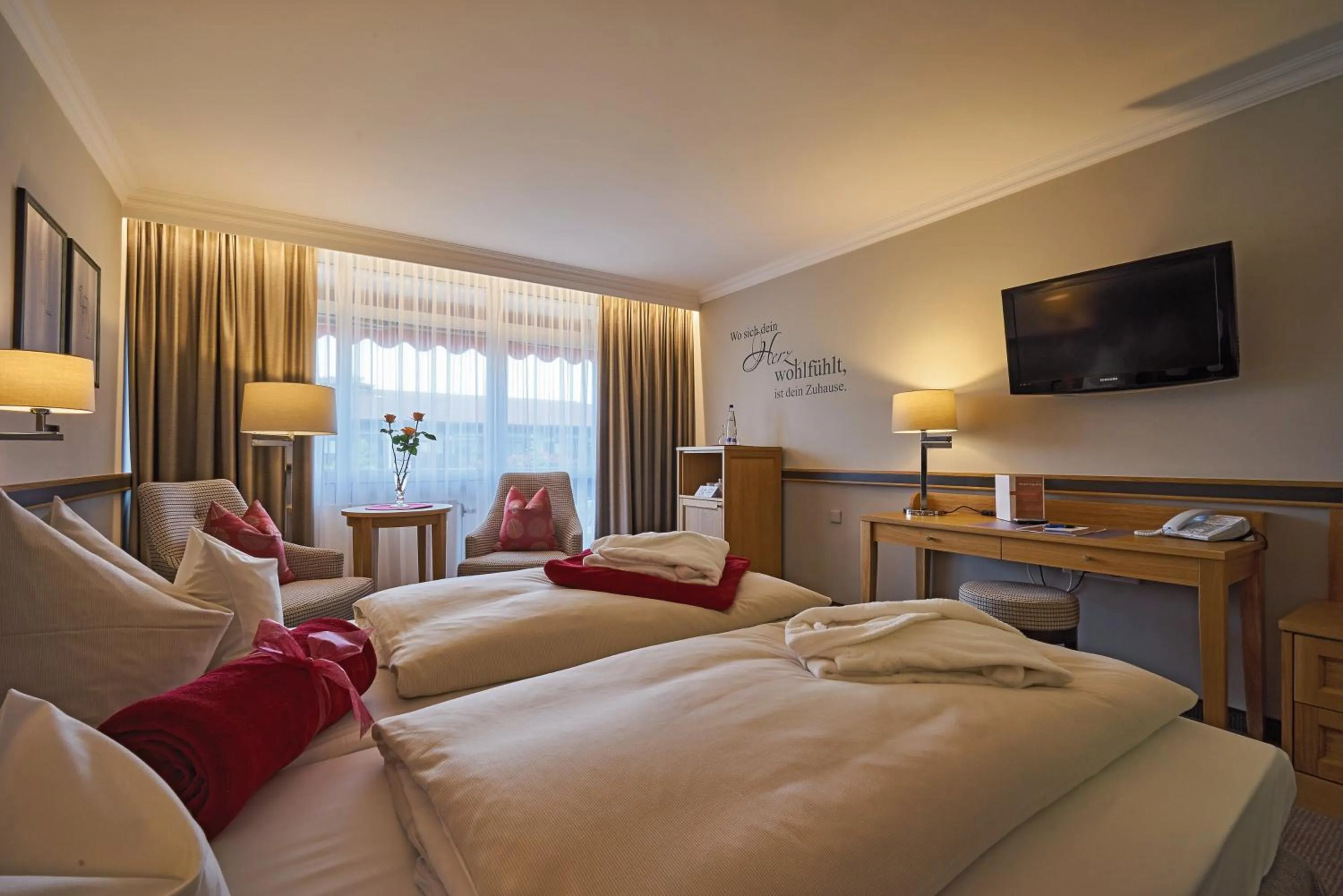 Photo of the whole room, Bed in Thermenhotel Apollo