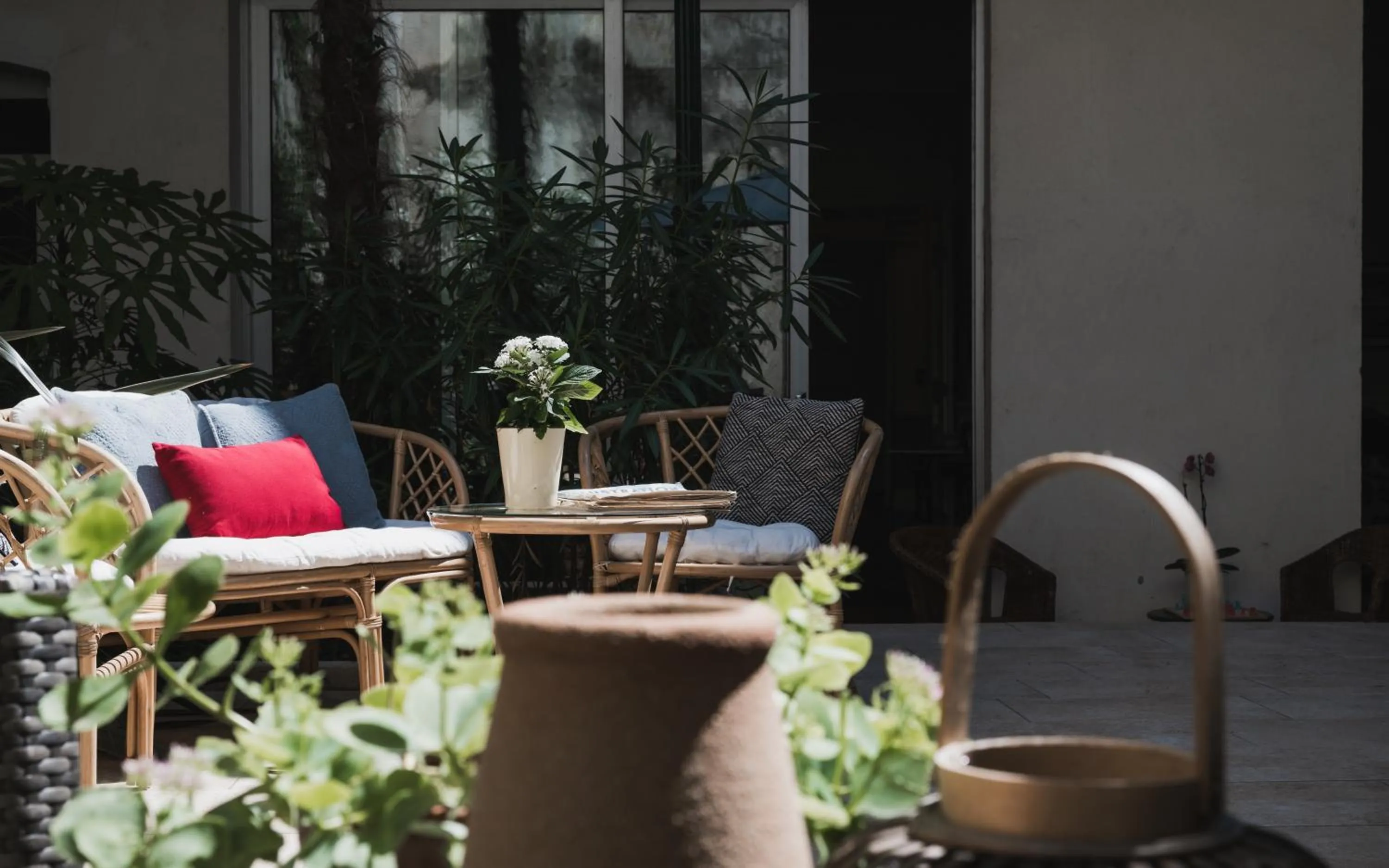 Garden view in La Maison de L' Ambassadeur Carcassonne B&B