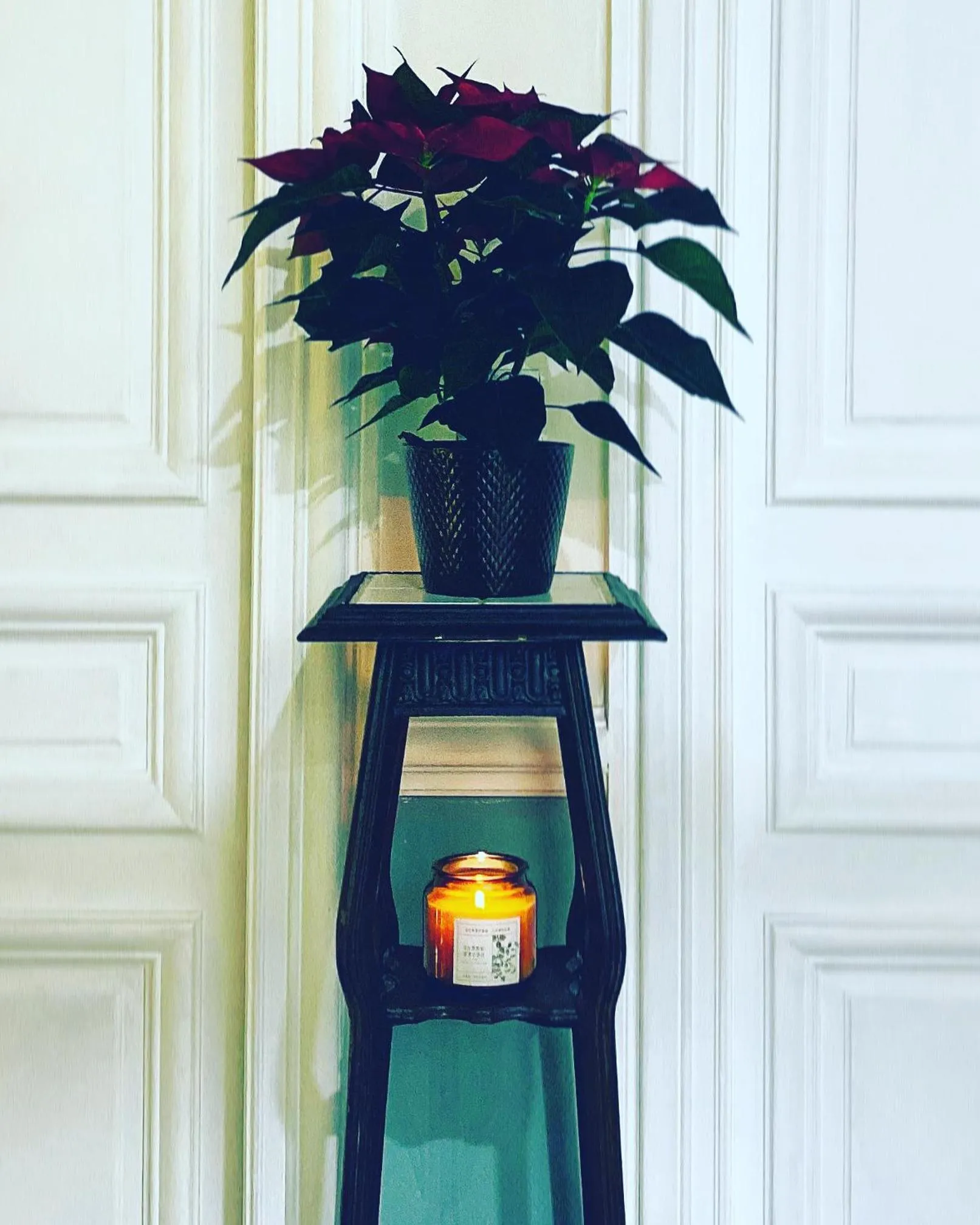 Decorative detail in La Maison de L' Ambassadeur Carcassonne B&B