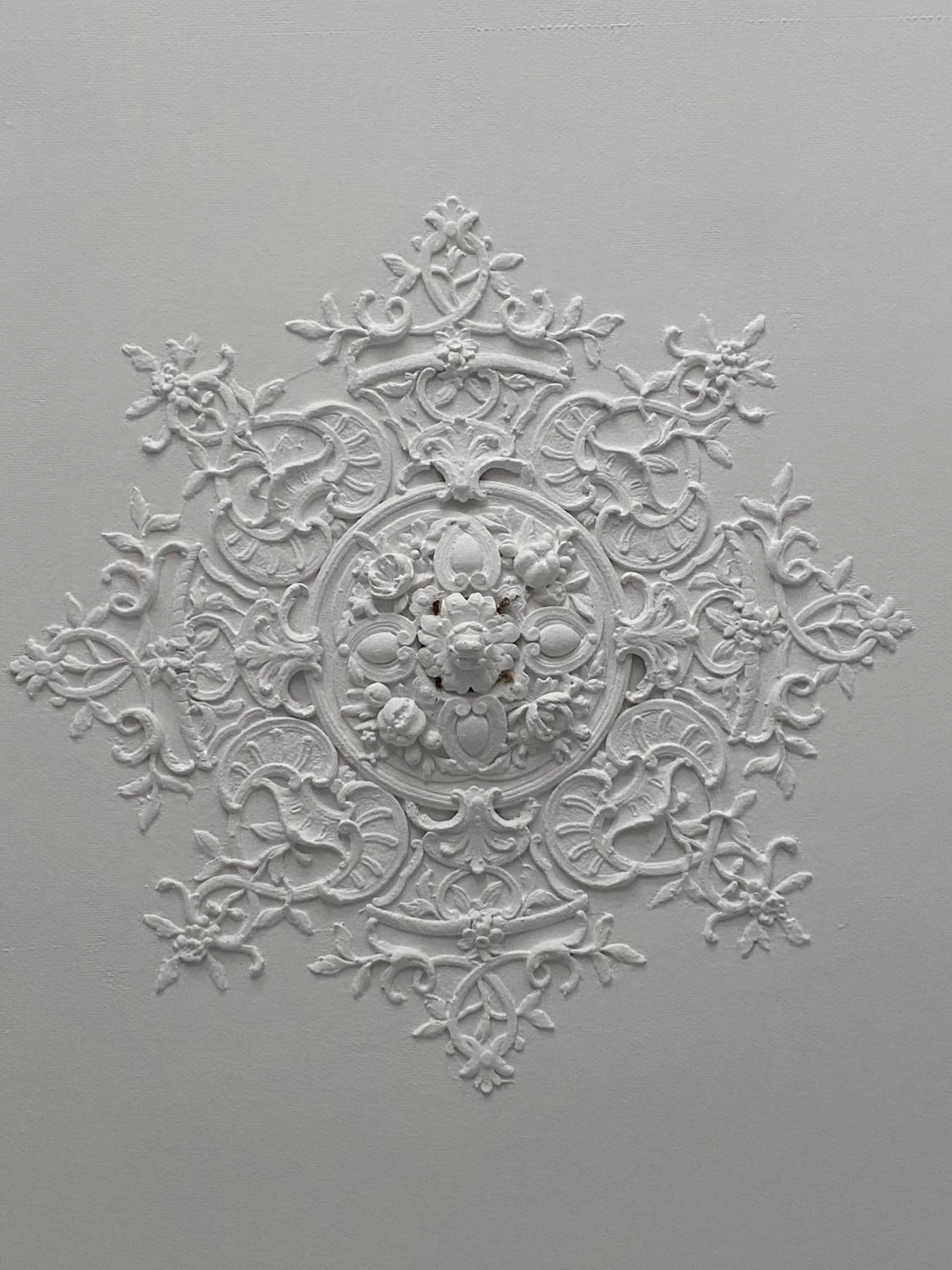 Decorative detail in La Maison de L' Ambassadeur Carcassonne B&B