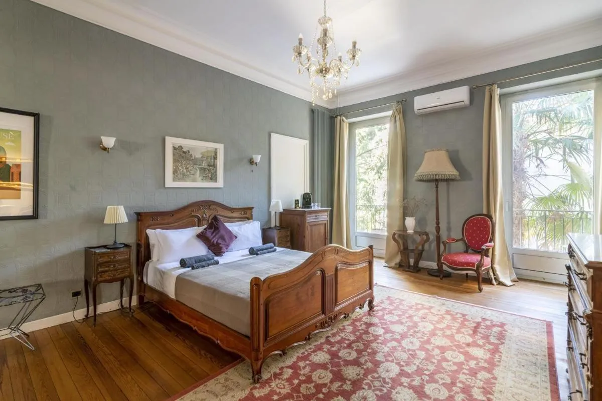 Bed in La Maison de L' Ambassadeur Carcassonne B&B