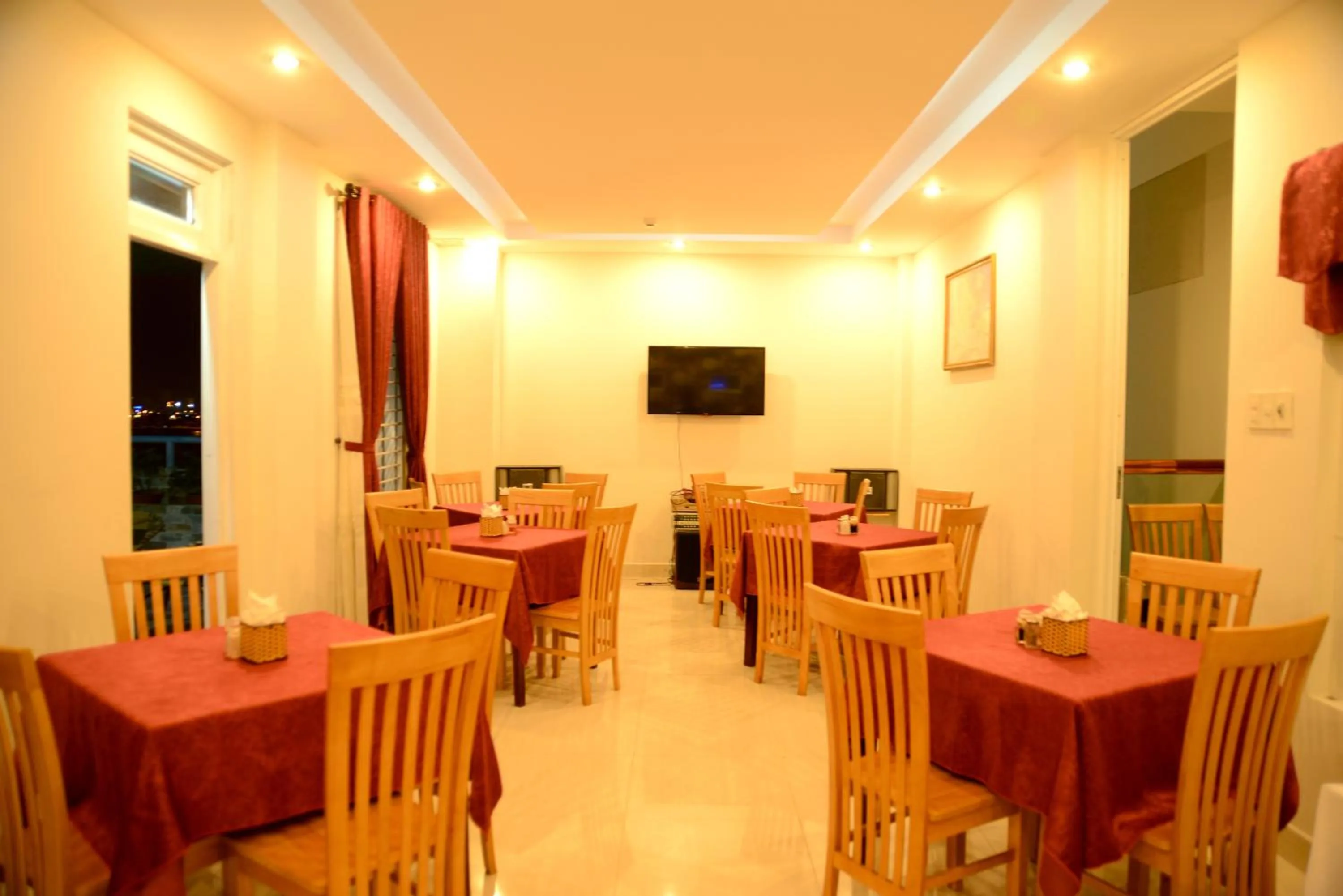Dining area in Red Diamond Hotel