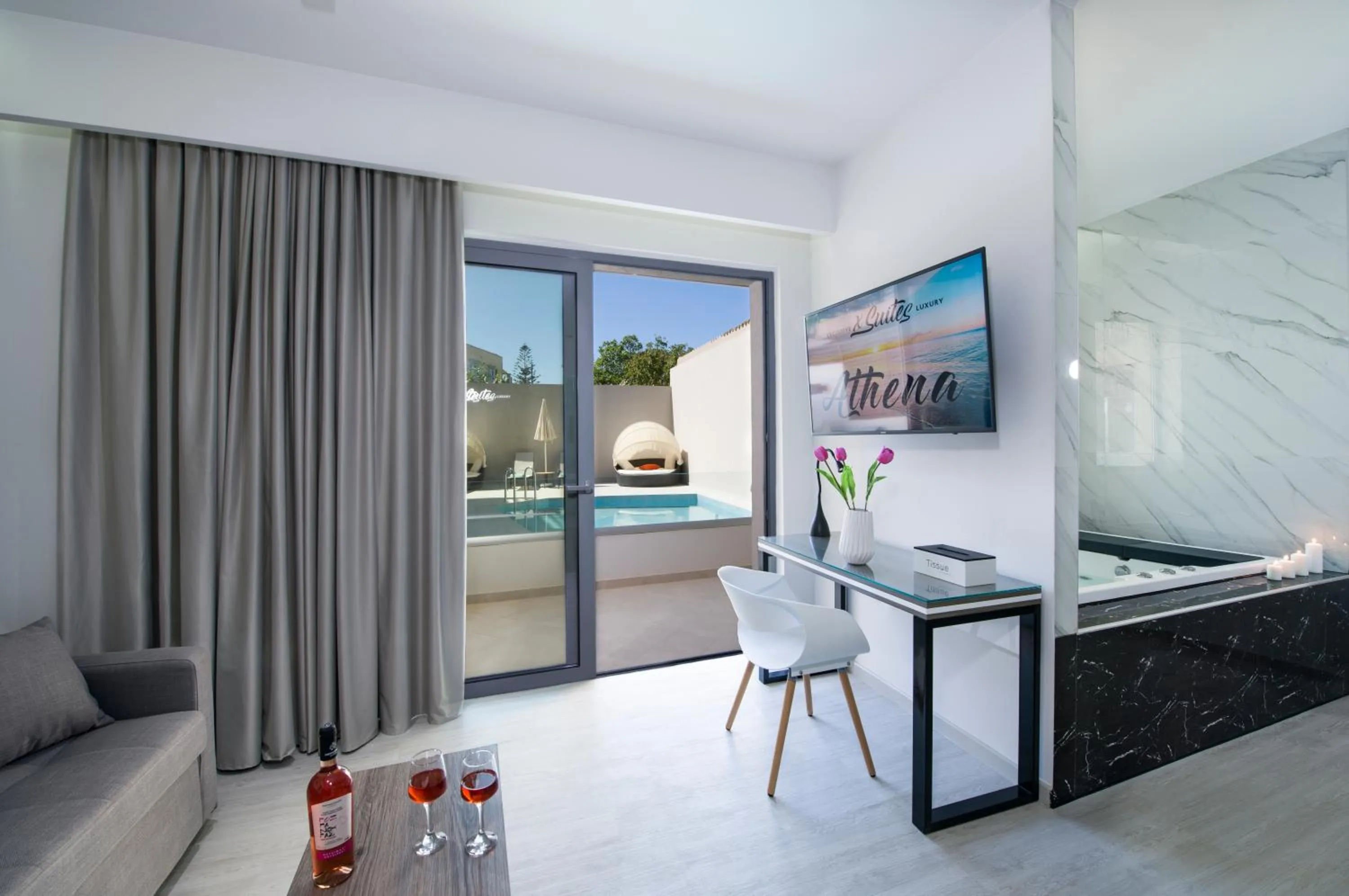 TV and multimedia in xSuites Hotel