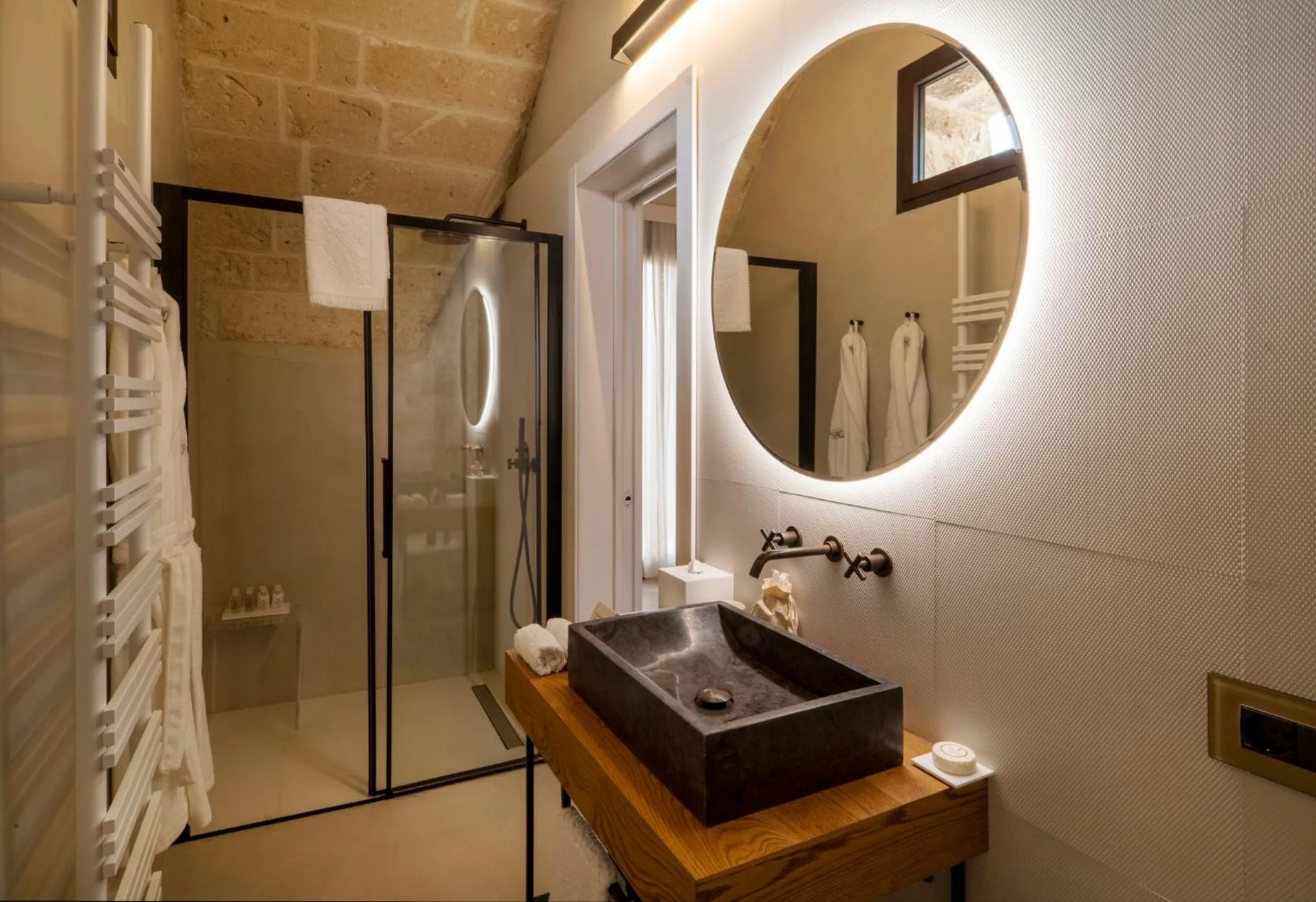 Shower in Masseria Corsano