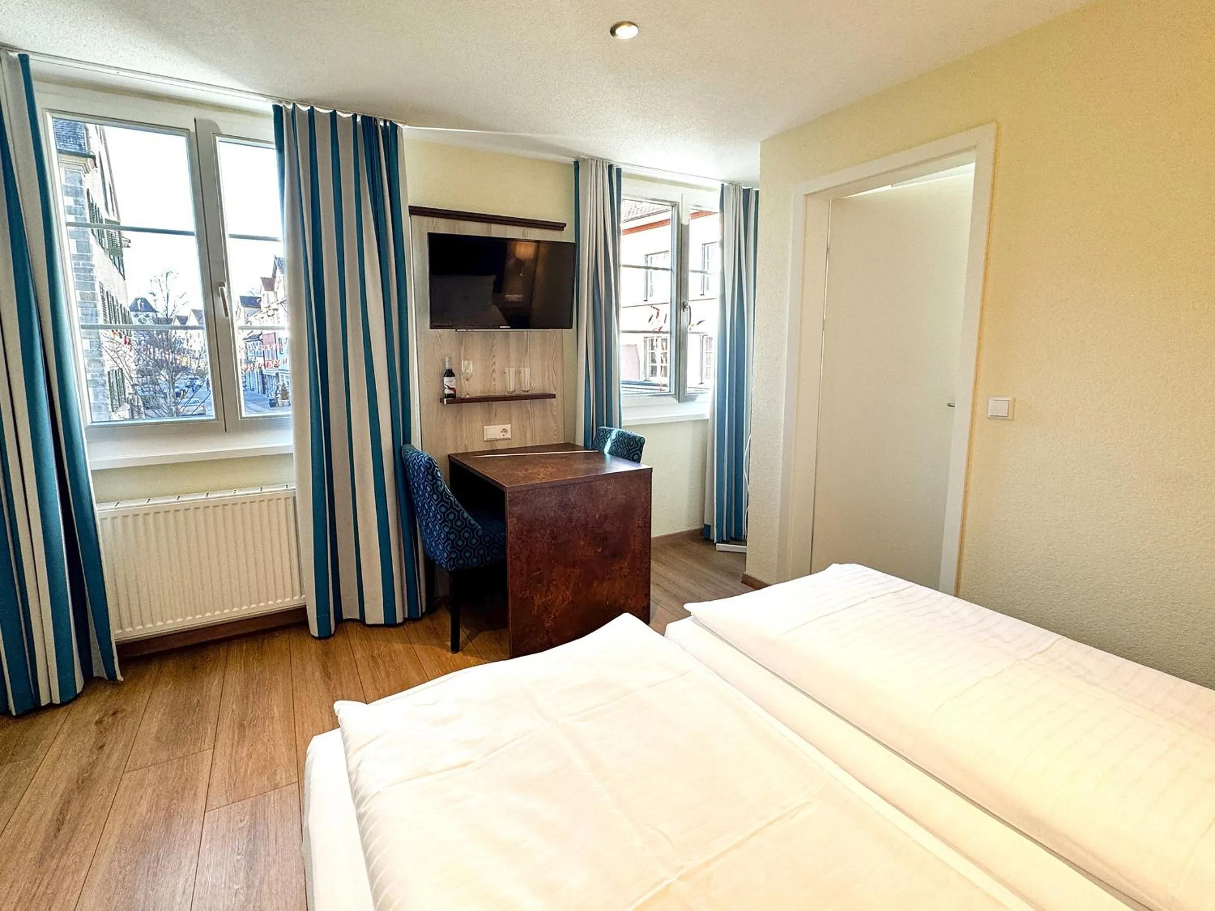 Bed in Hotel & Gästehaus Seehof