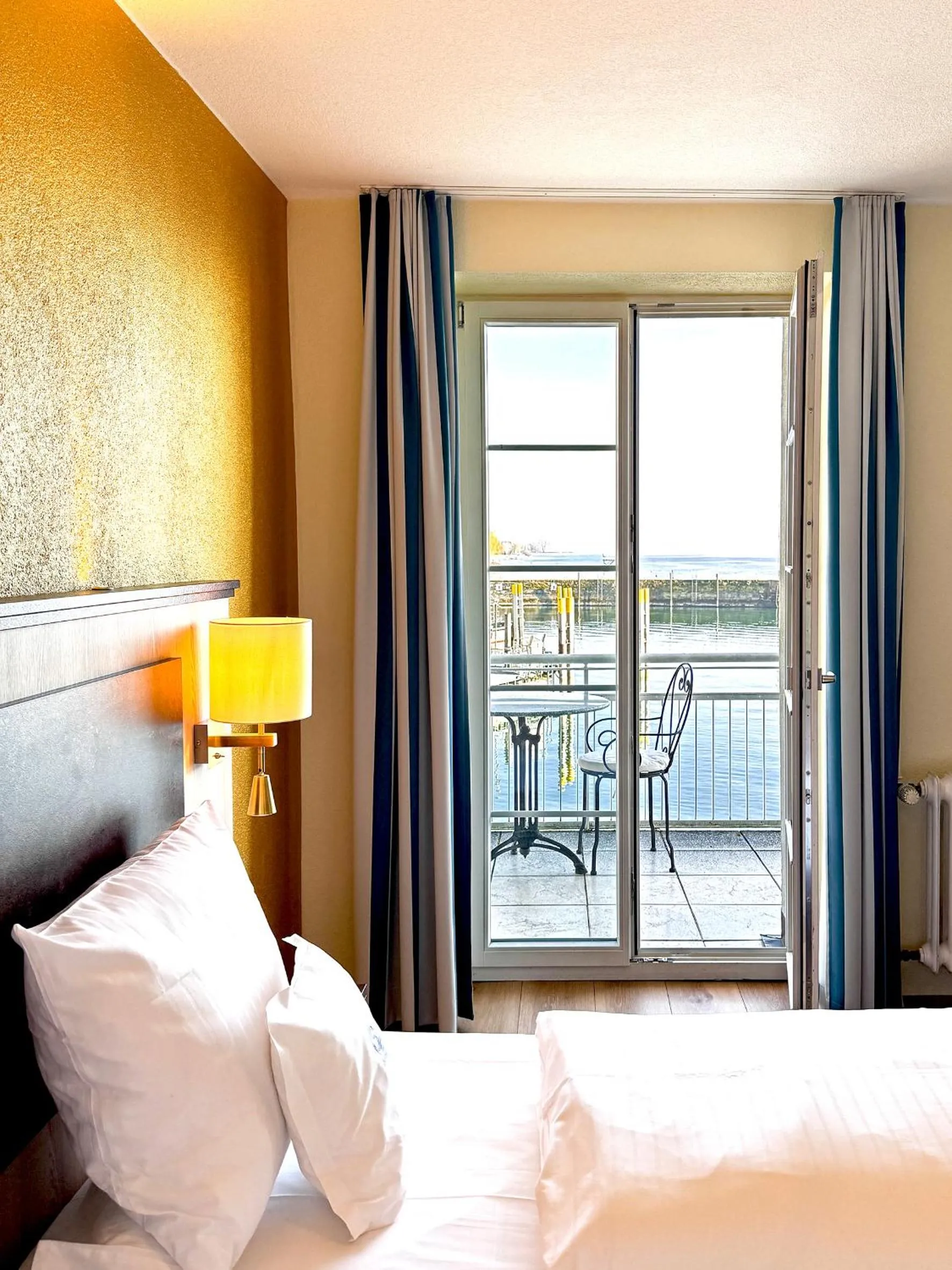 View (from property/room), Bed in Hotel & Gästehaus Seehof