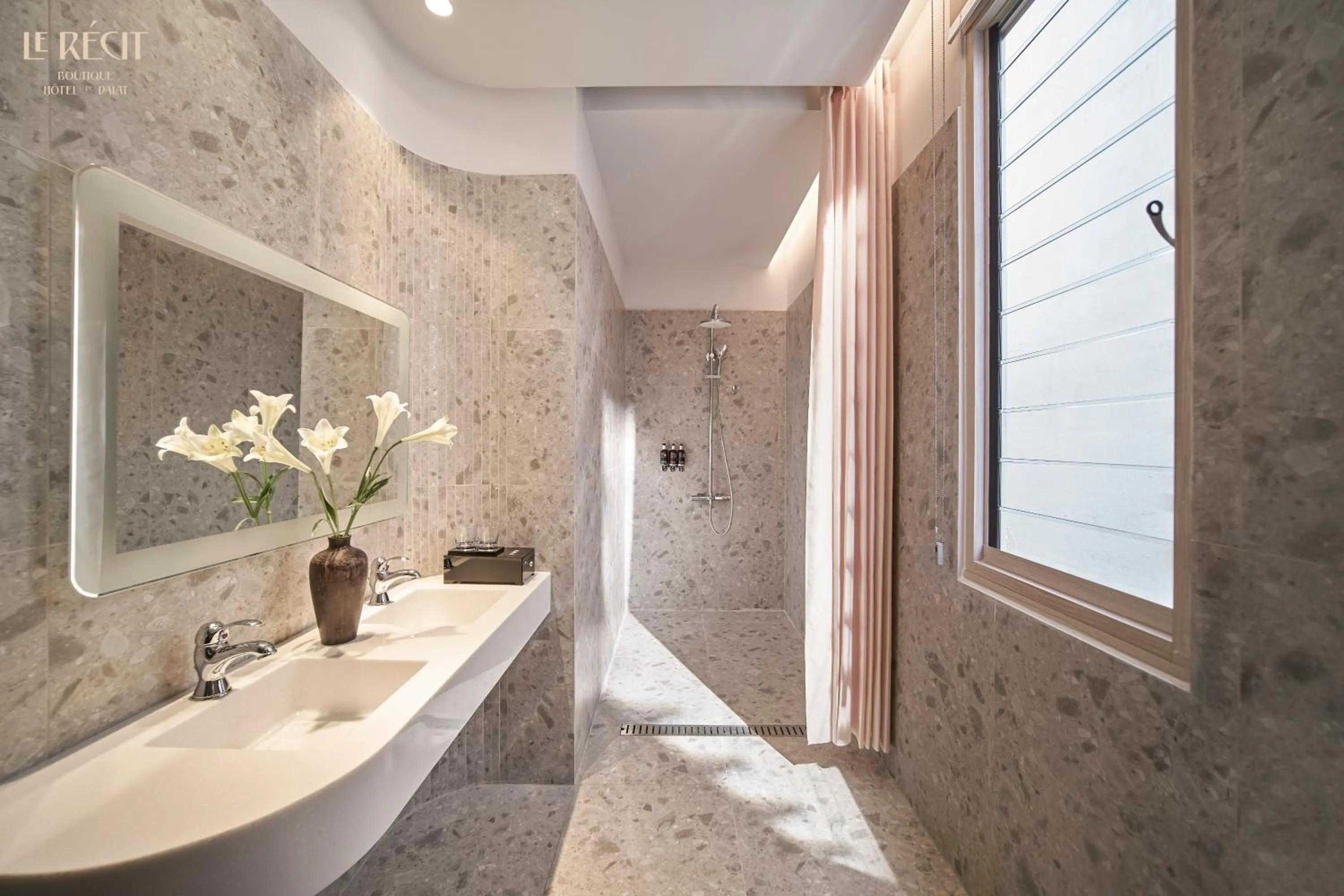 Bathroom in Le Récit Boutique Hôtel de Dalat