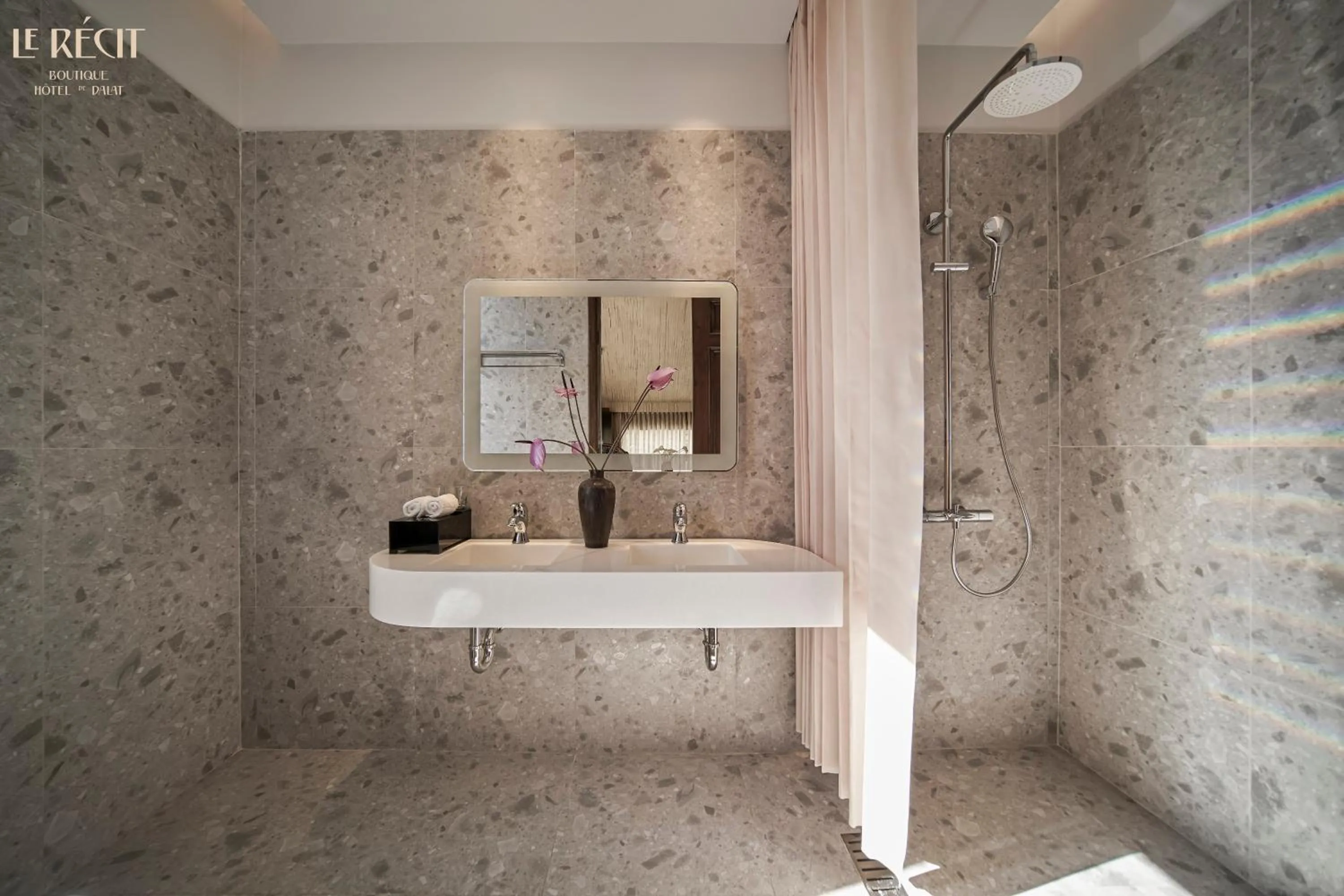 Bathroom in Le Récit Boutique Hôtel de Dalat