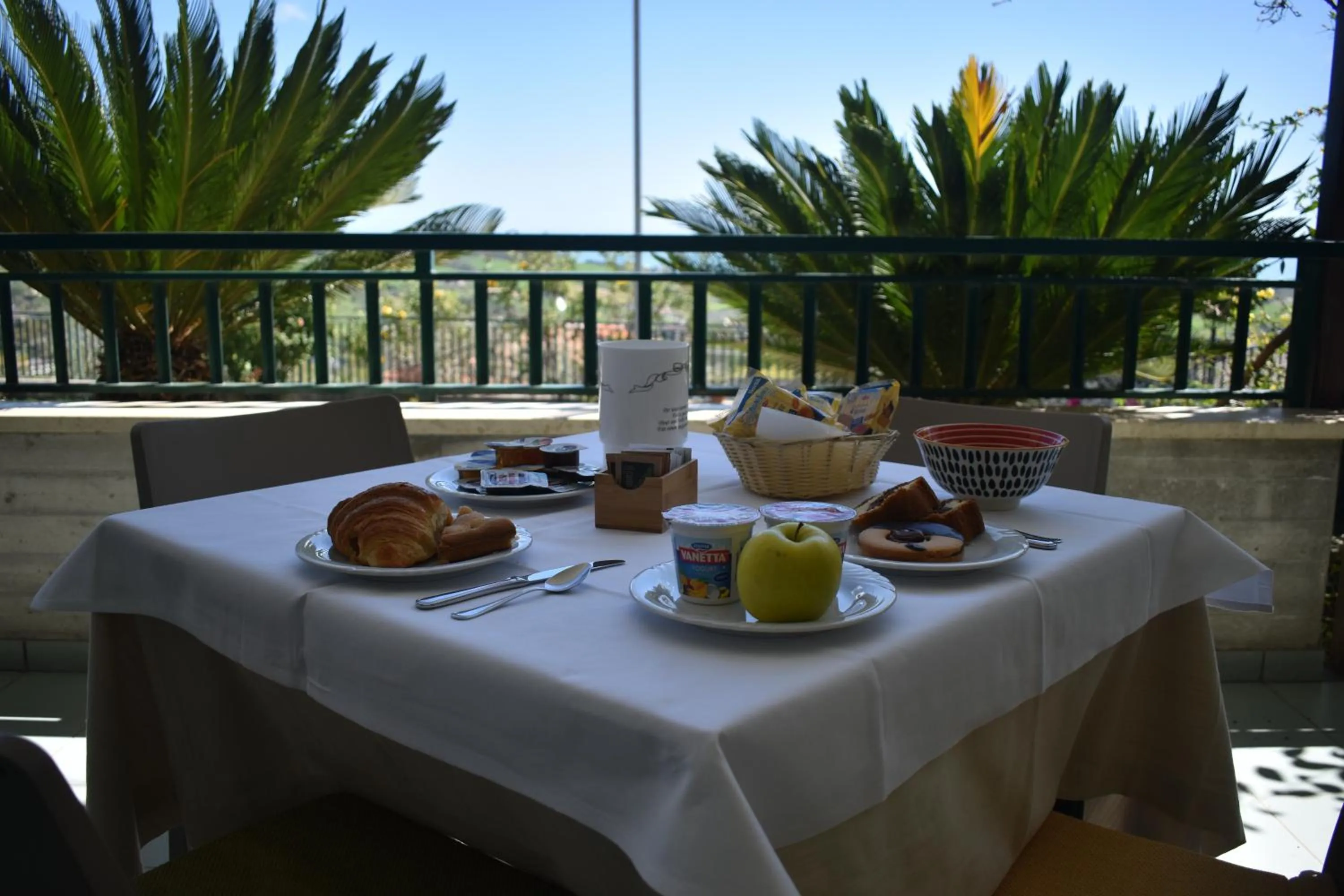 Patio in Hotel Ristorante Il Grillo