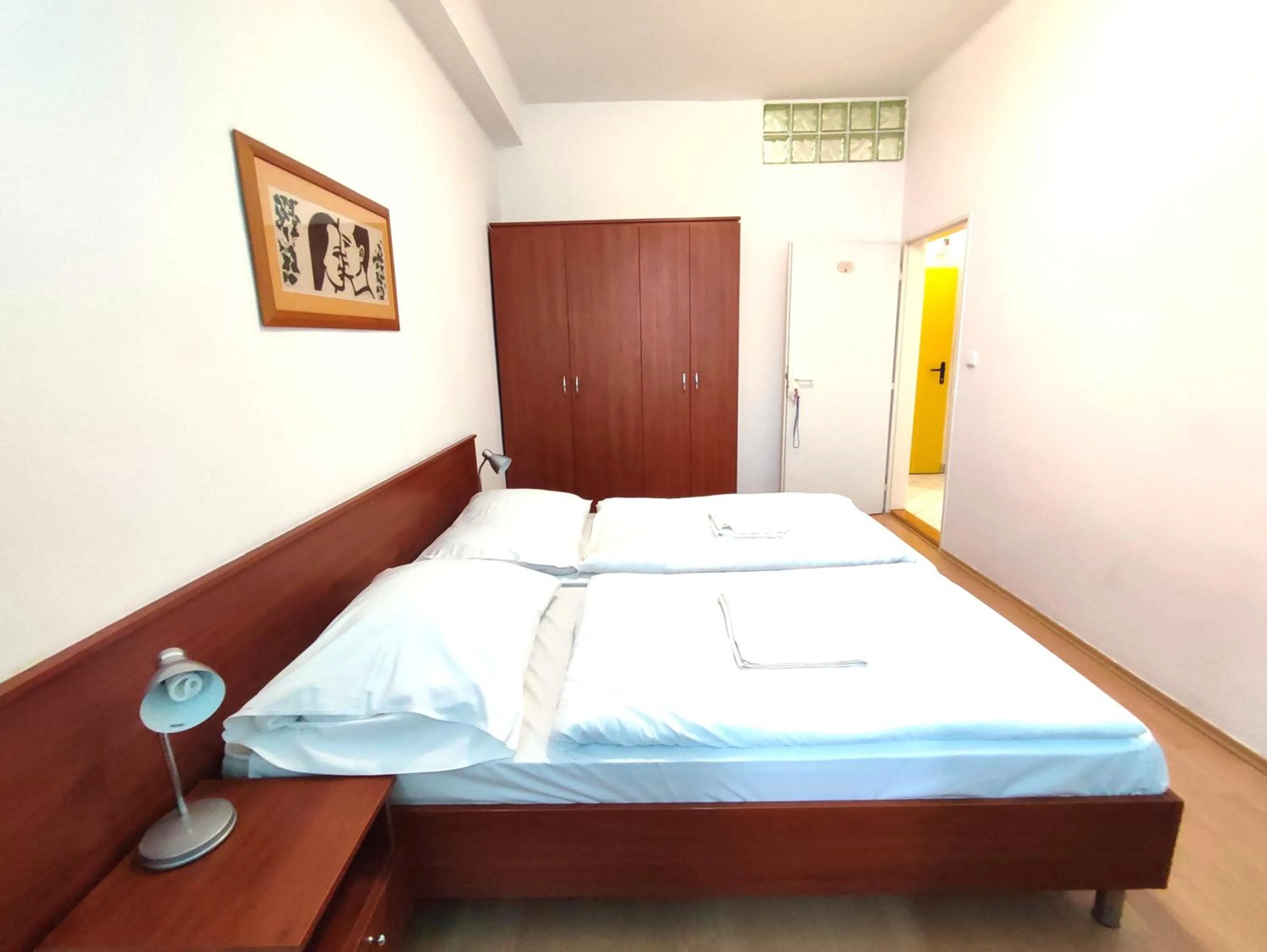 Bed in HOTEL JURKI Dom