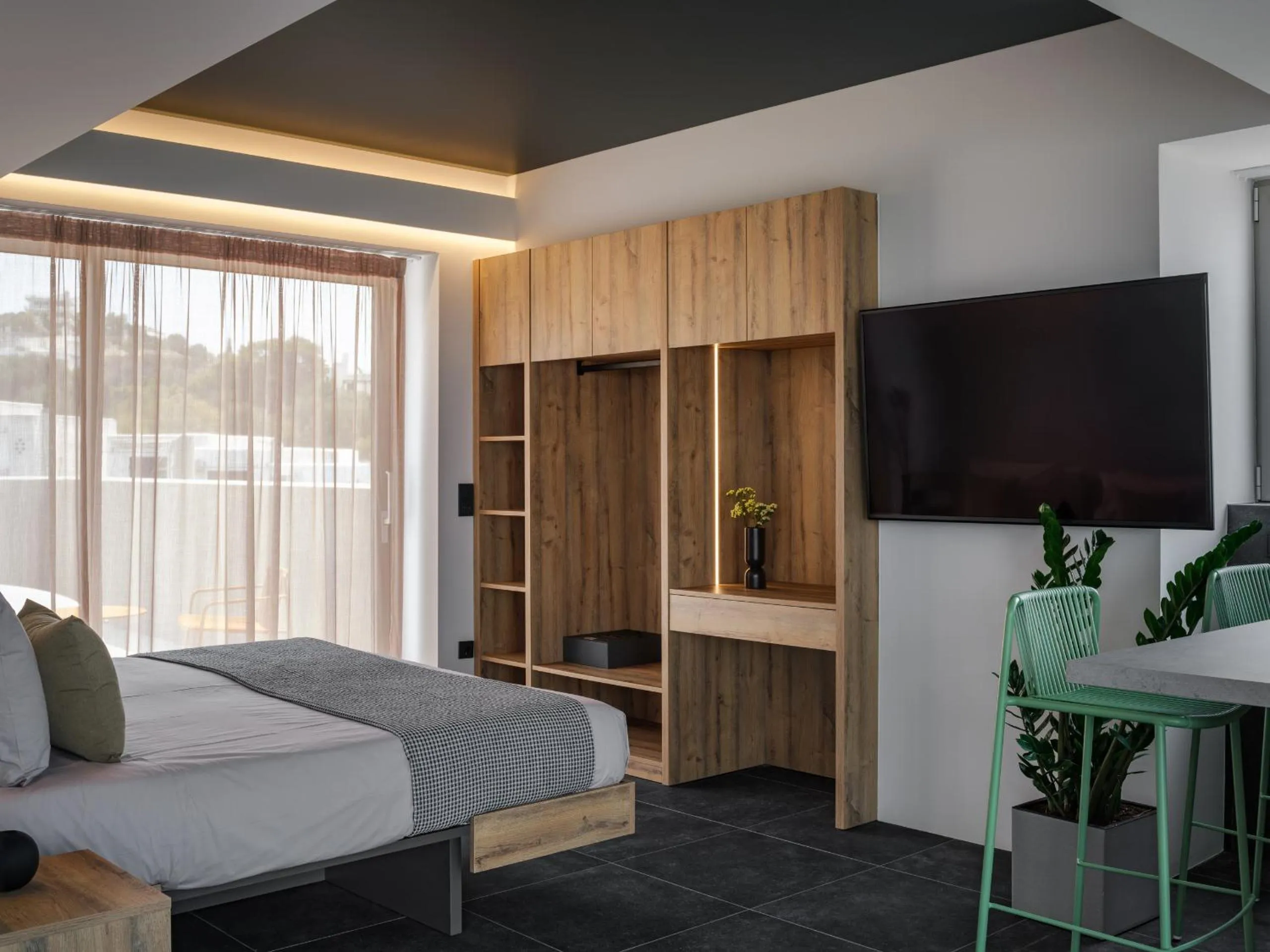 Bed in 3 Olive Trees