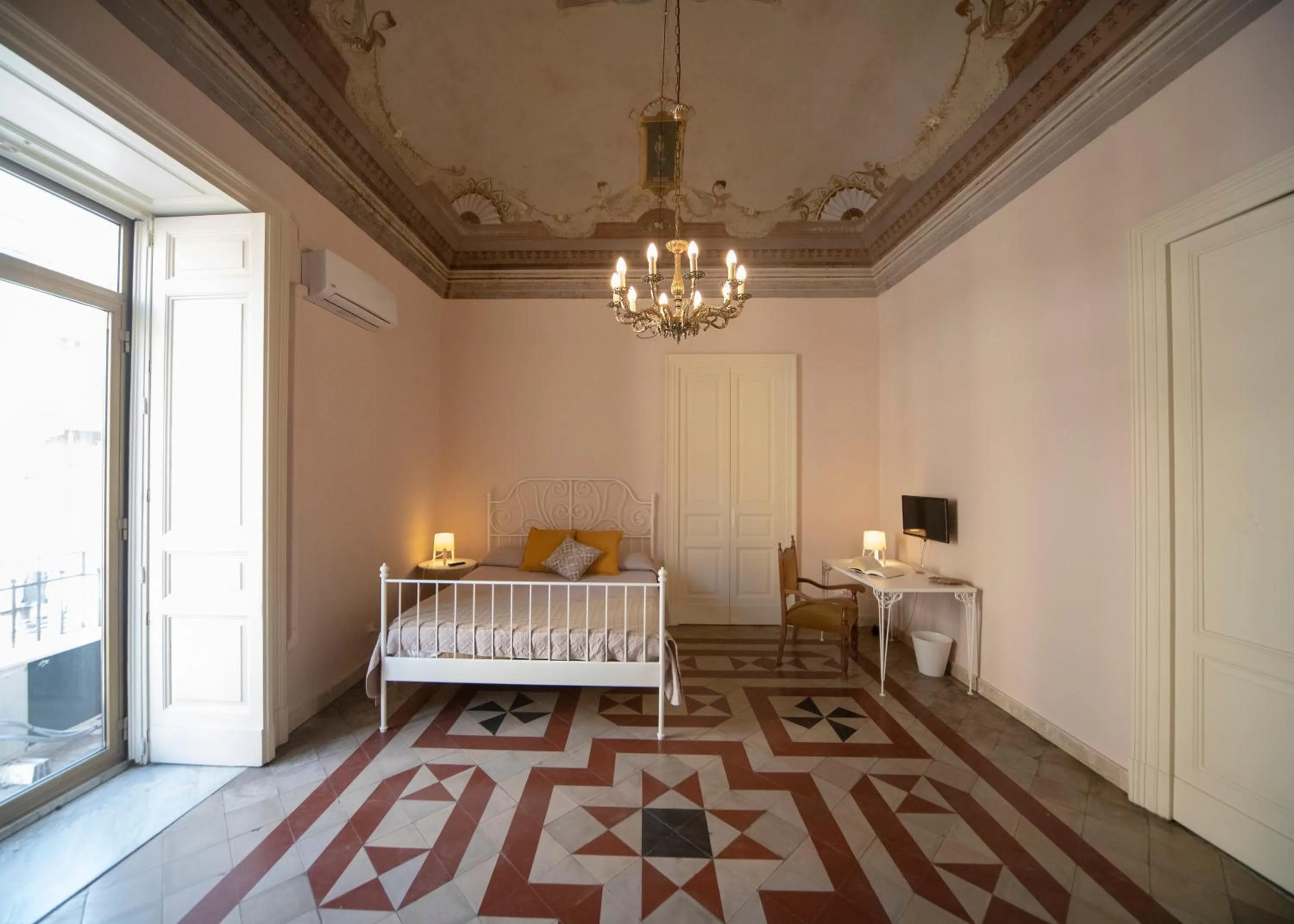 Photo of the whole room in Sicilian Mood - Bed and Breakfast