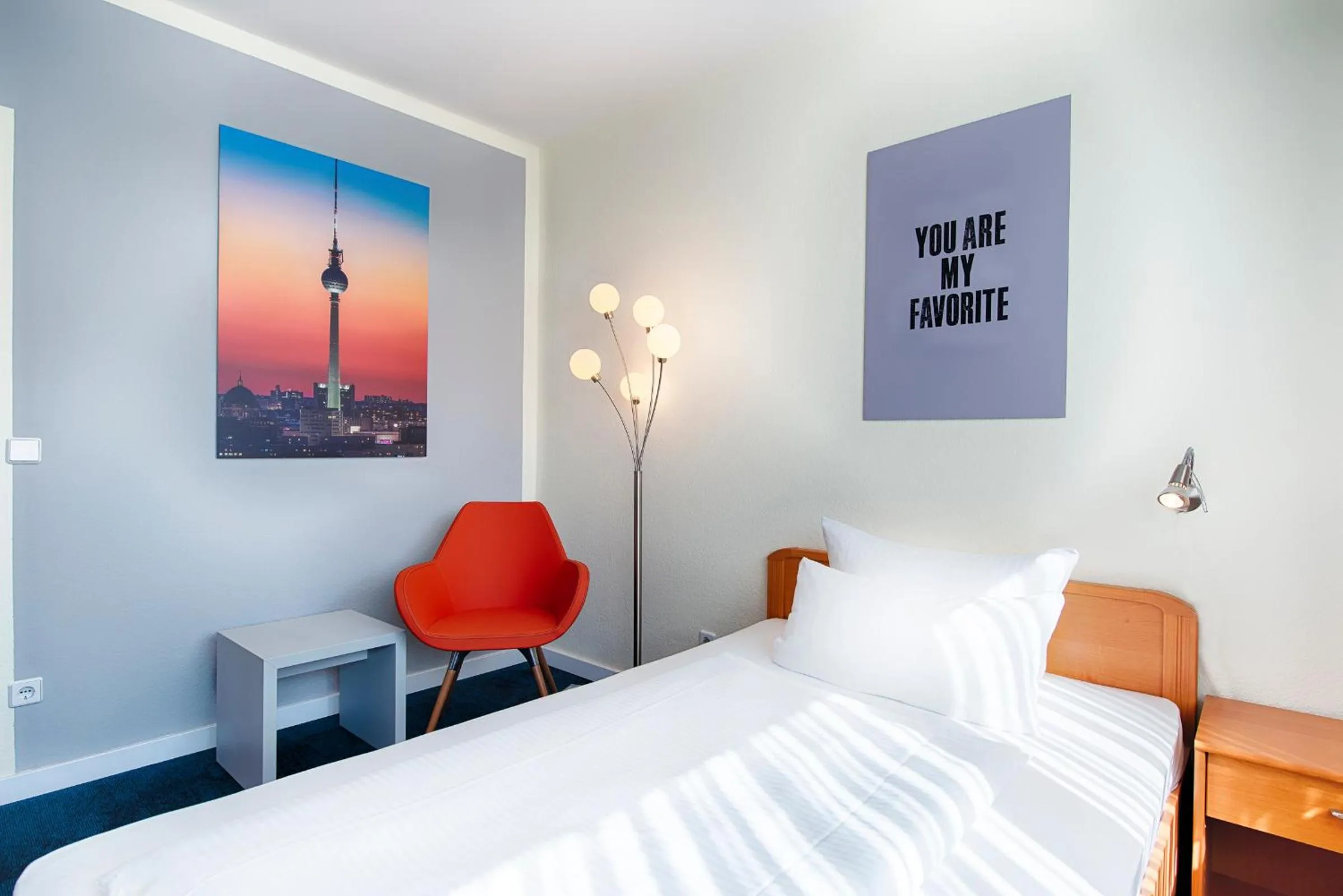 Street view, Bed in Hotel Carolinenhof