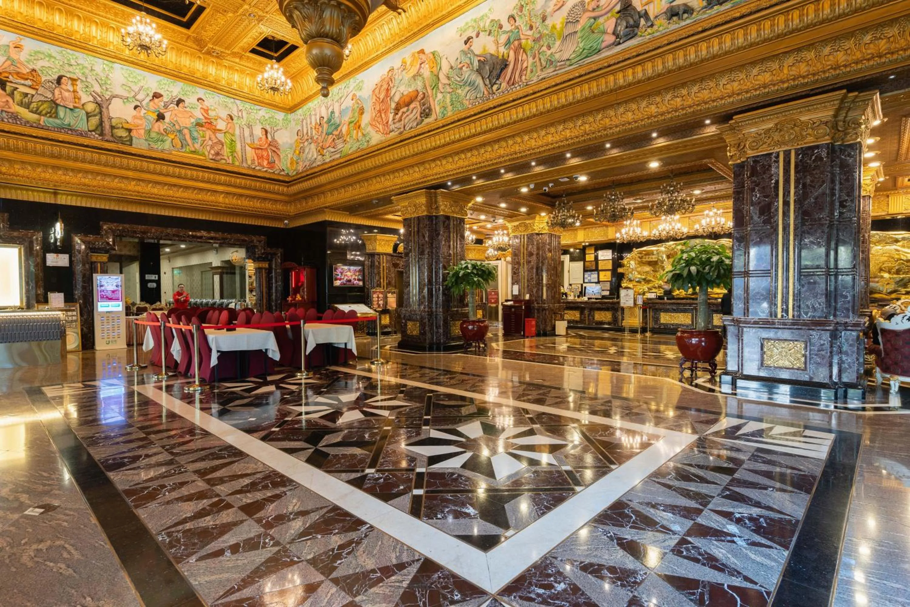 Lobby or reception in Nanyang King's Gate Hotel--Free Shuttle Service to Canton Fair