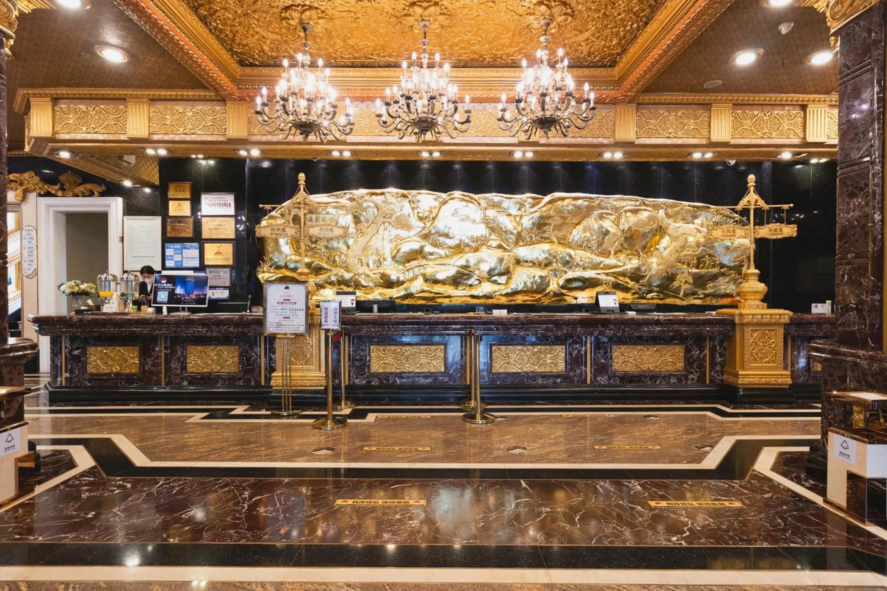 Lobby or reception in Nanyang King's Gate Hotel--Free Shuttle Service to Canton Fair