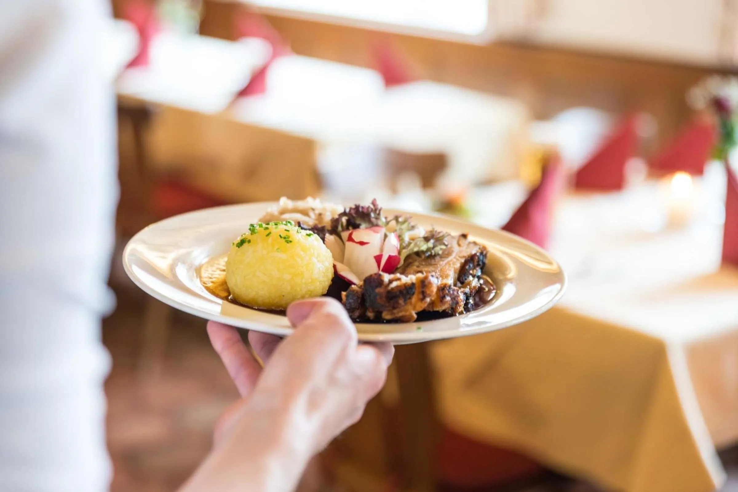 Restaurant/places to eat in Hotel Sixt