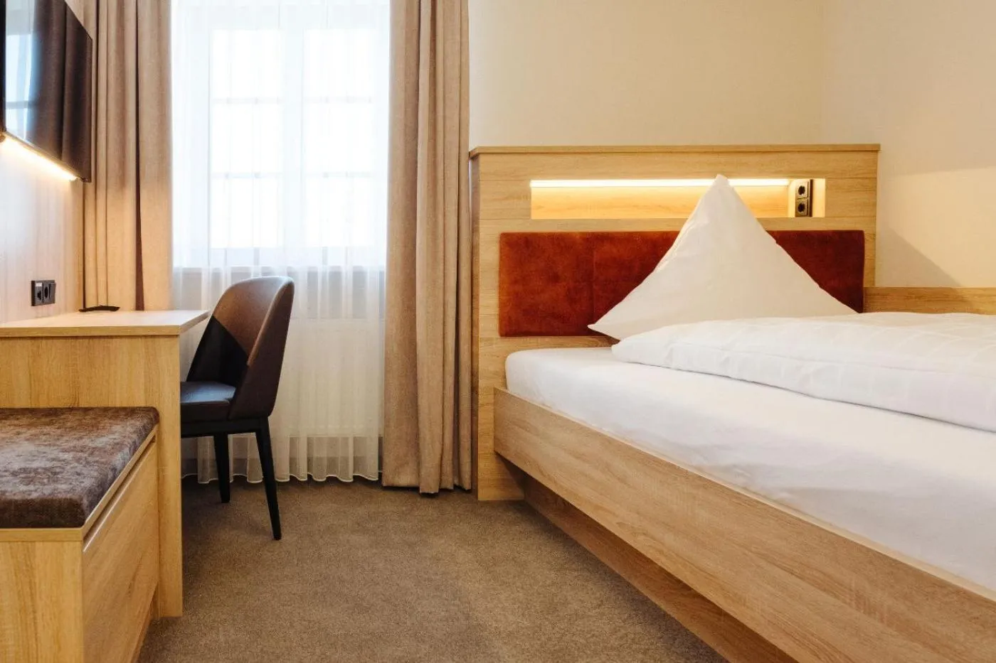 Photo of the whole room, Bed in Hotel Sixt