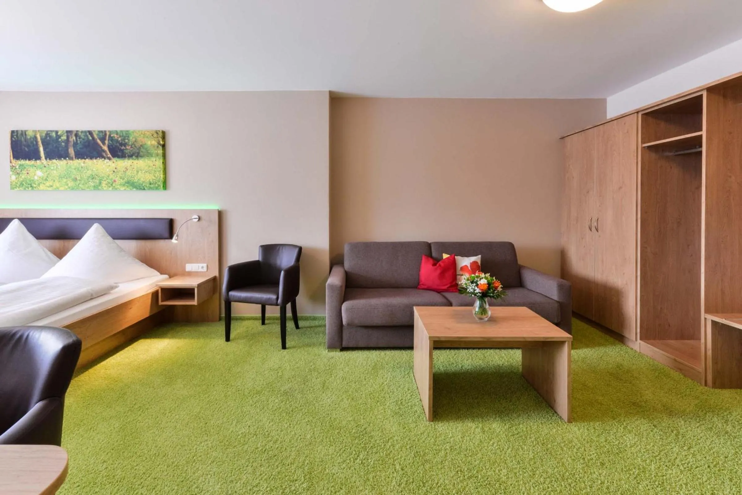 Photo of the whole room in Hotel Sixt