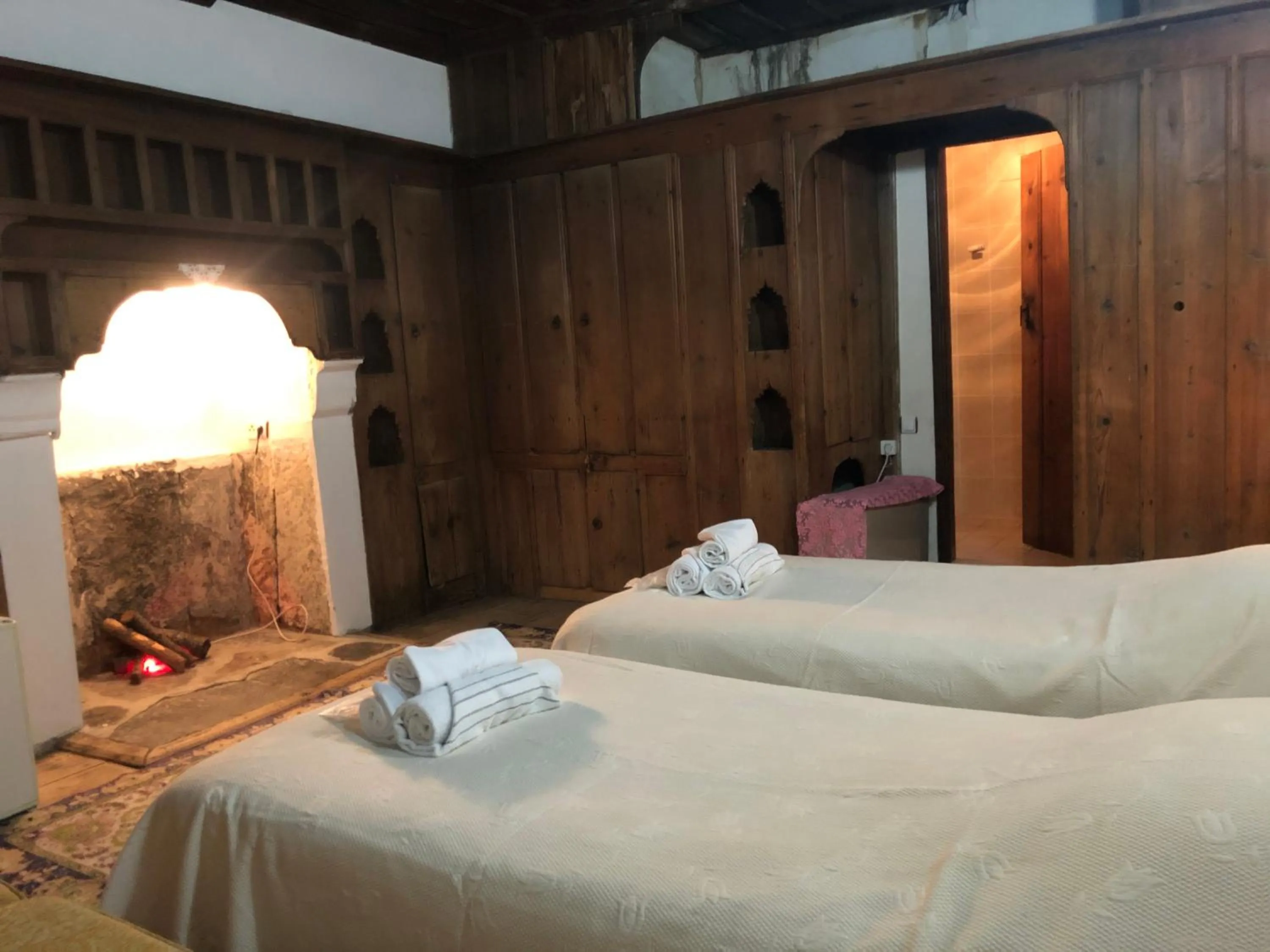 Massage, Bed in Paphlagonia Yoruk Muratoglu Konak