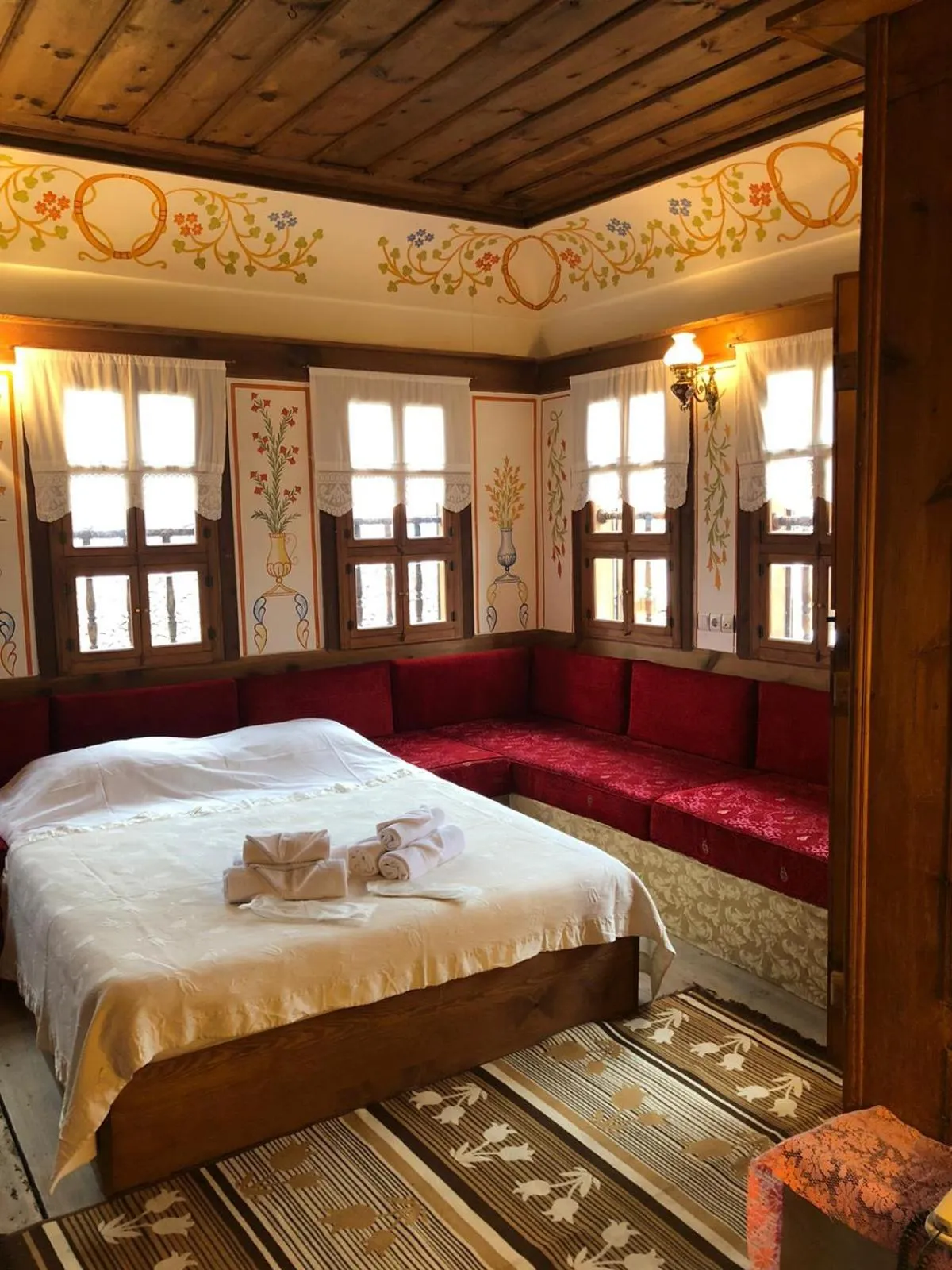 Massage, Bed in Paphlagonia Yoruk Muratoglu Konak