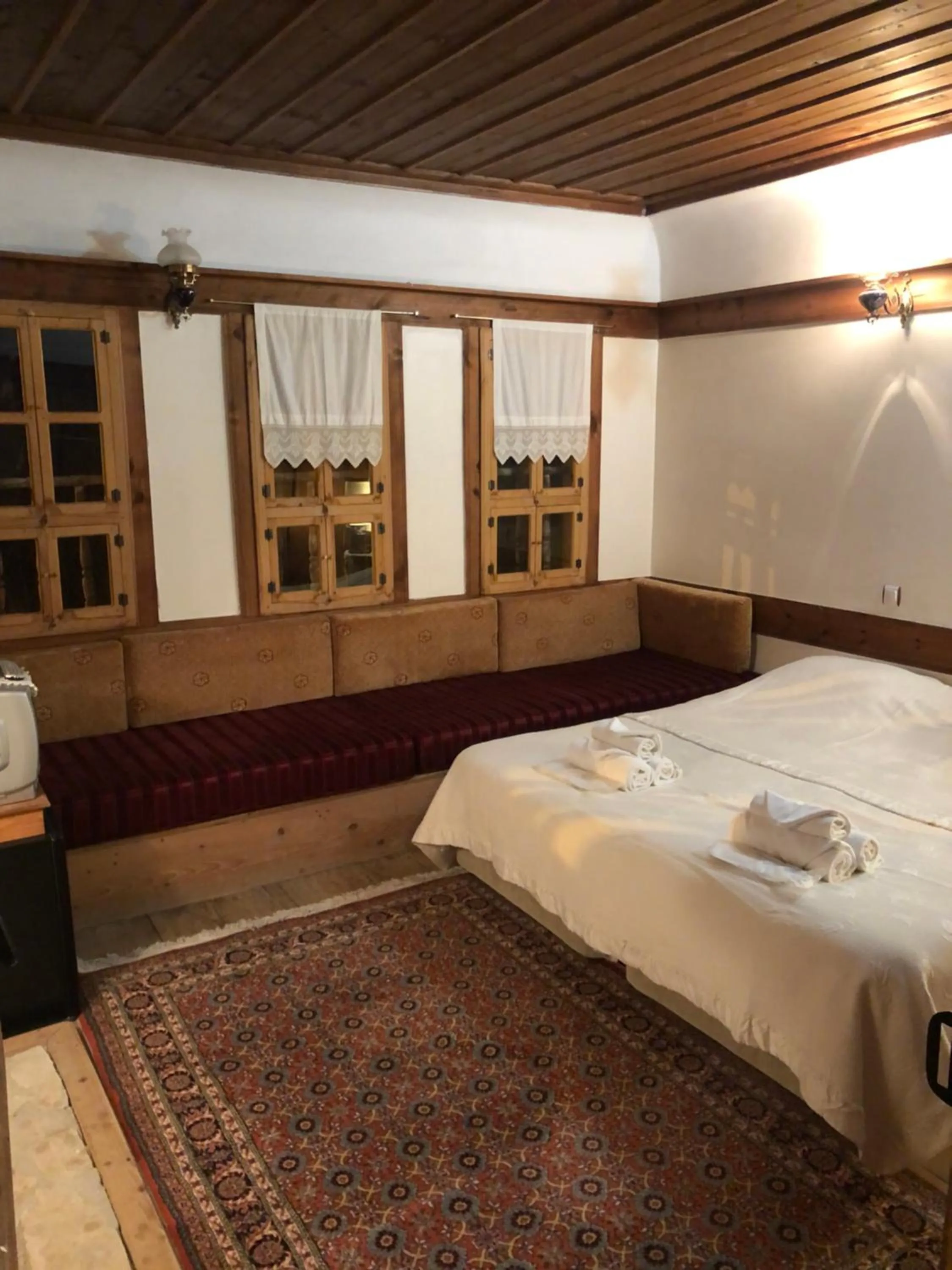 Massage, Bed in Paphlagonia Yoruk Muratoglu Konak