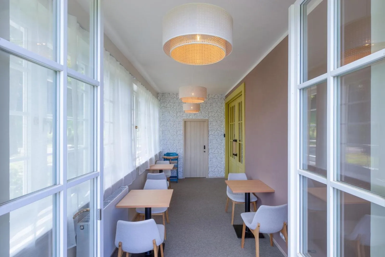 Seating area in Aparthotel Panorama