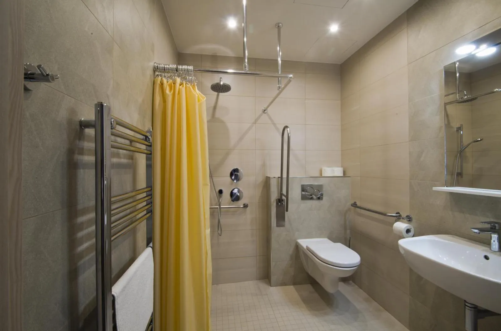 Queen Studio - Disability Access in Aparthotel Panorama