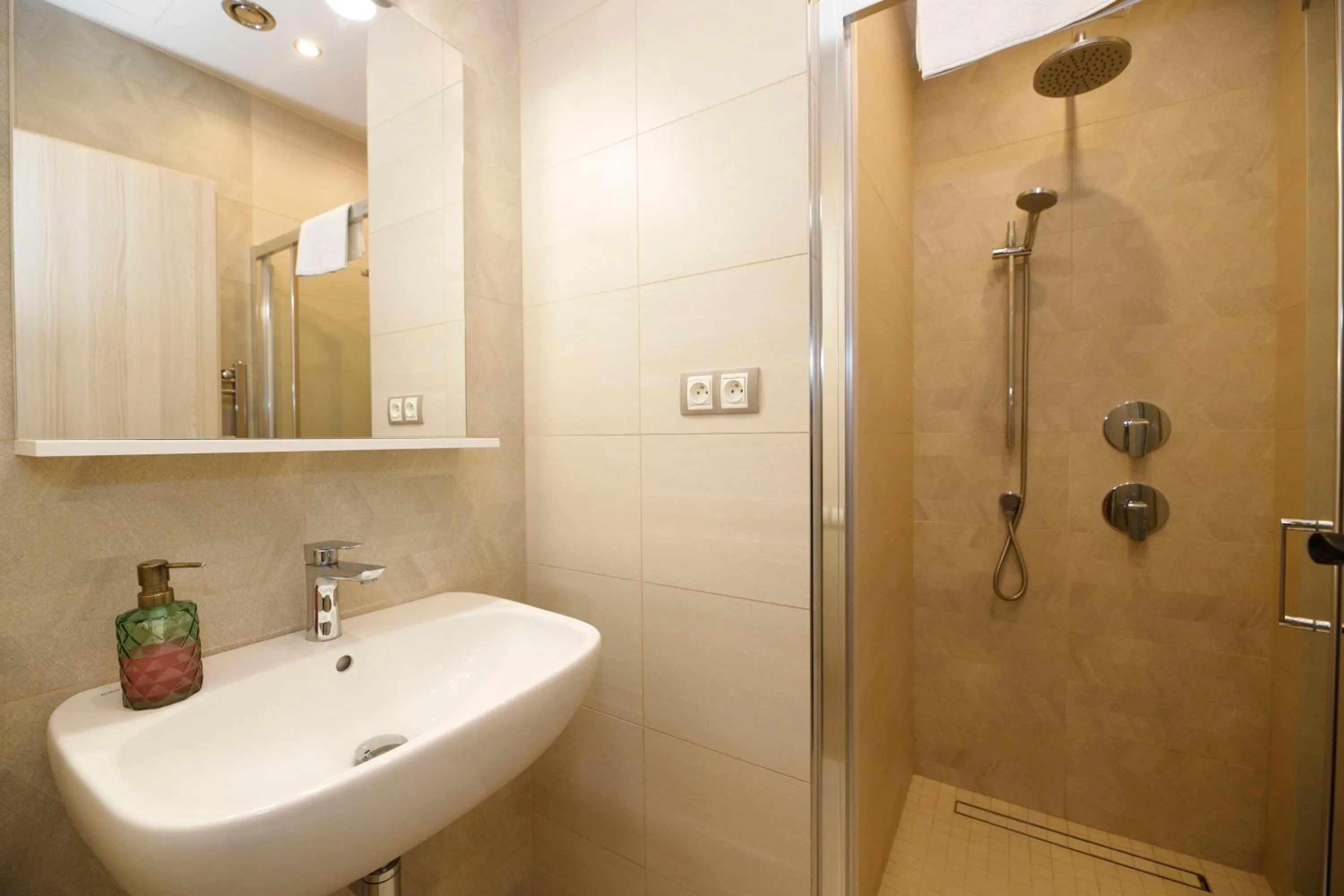 Shower in Aparthotel Panorama