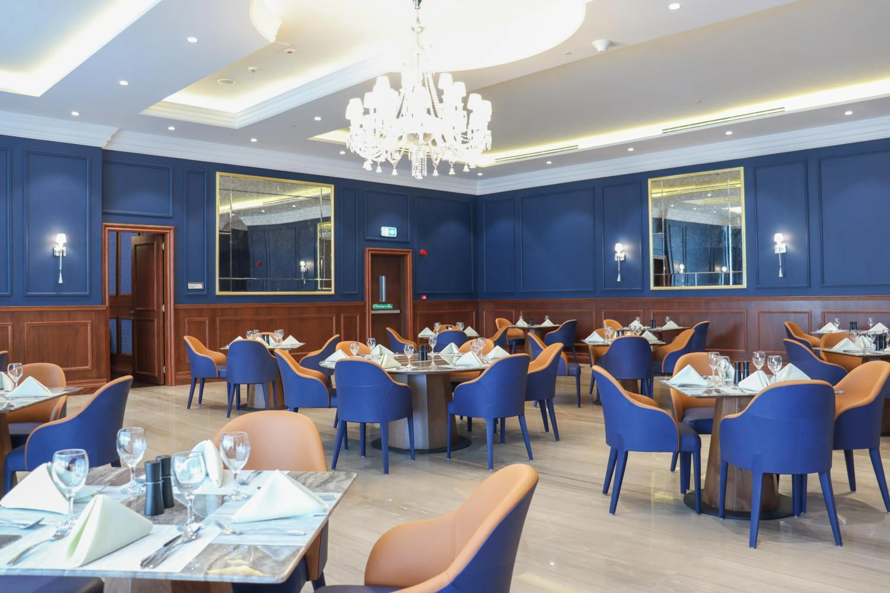 Restaurant/places to eat in The Bentley Luxury Hotel & Suites