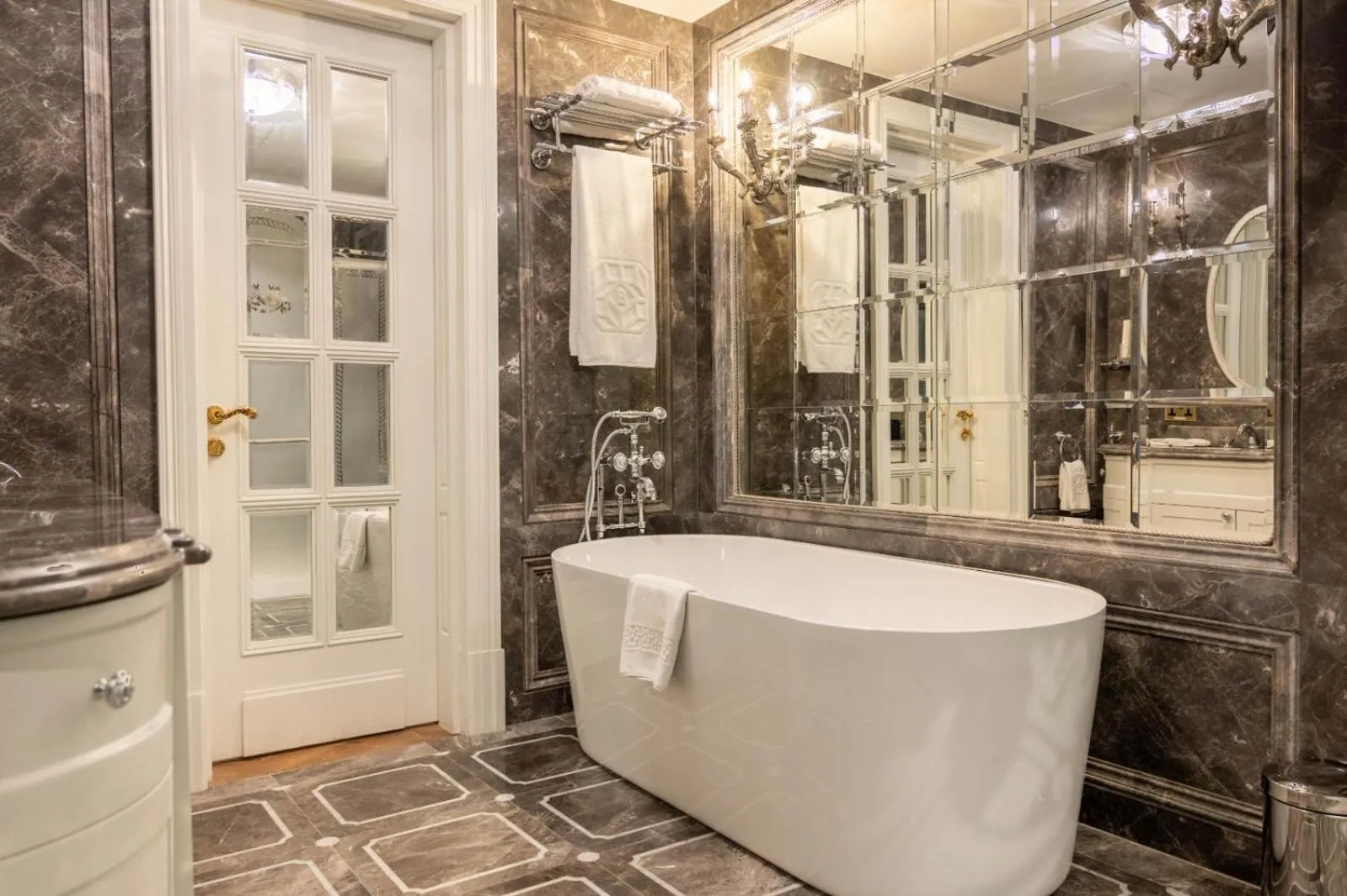 Bath in The Bentley Luxury Hotel & Suites