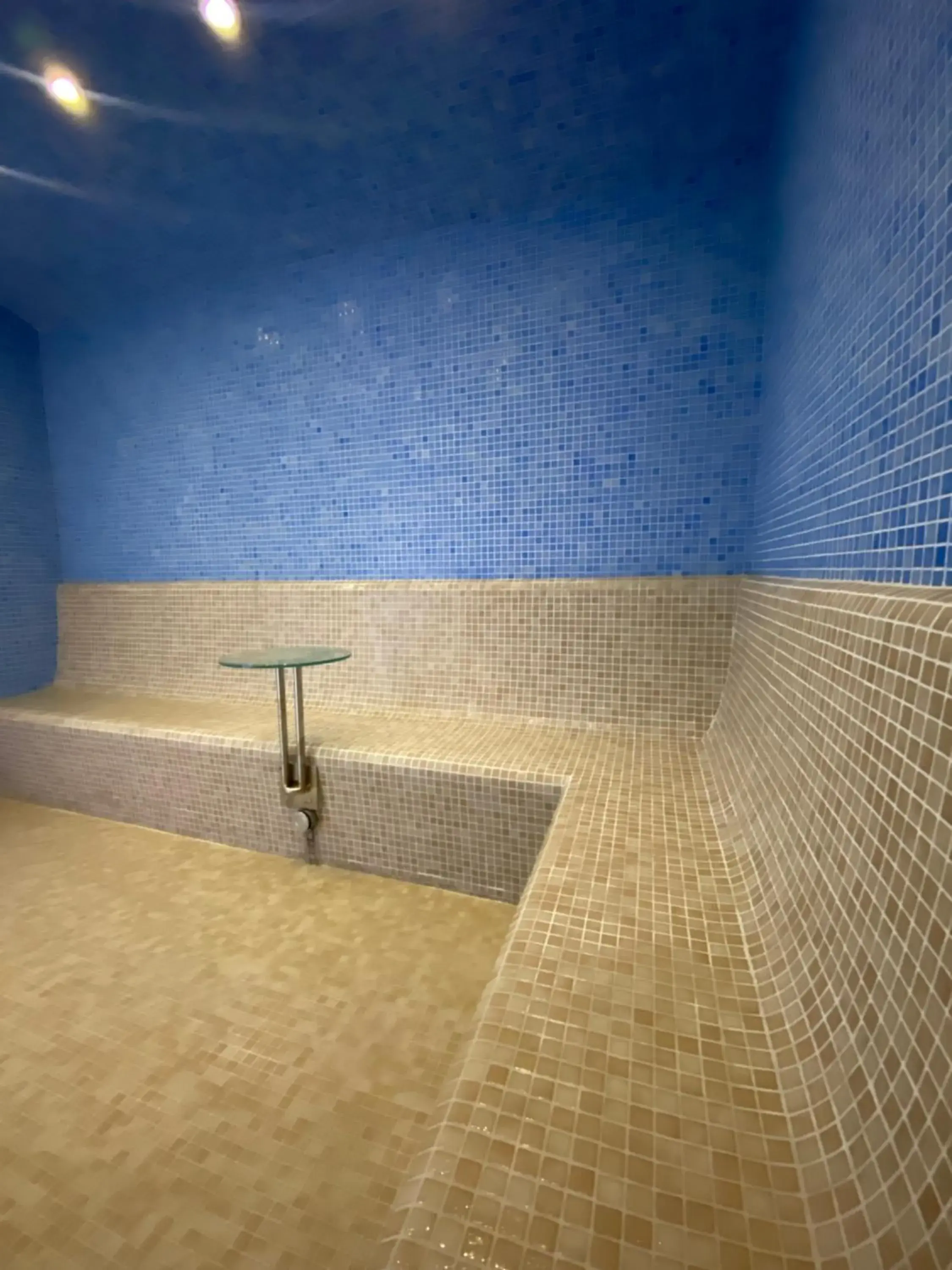 Spa and wellness centre/facilities in The Bentley Luxury Hotel & Suites Spa and wellness centre/facilities in The Bentley Luxury Hotel & Suites