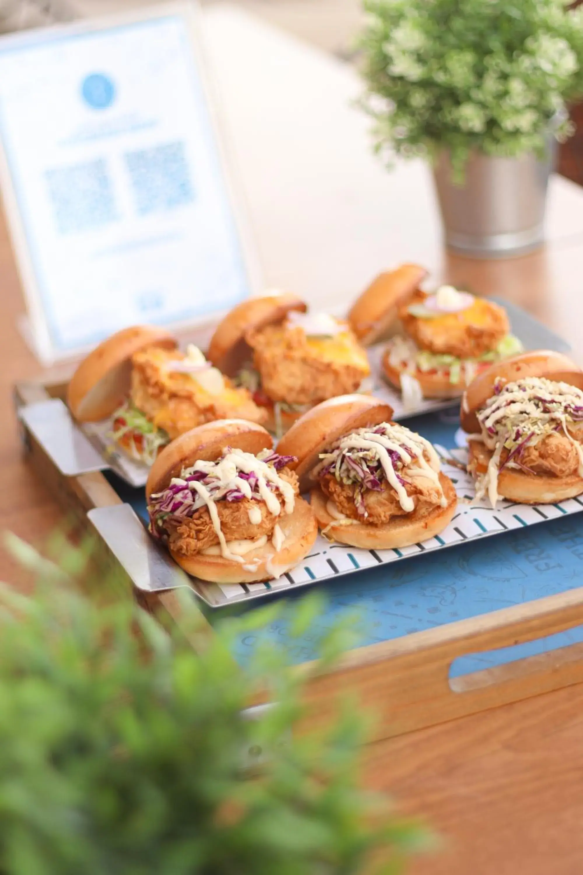 Restaurant/places to eat in The Bentley Luxury Hotel & Suites Restaurant/places to eat in The Bentley Luxury Hotel & Suites