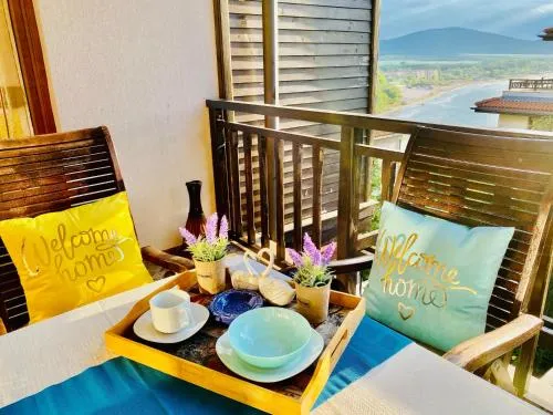 Santa Marina 2-bedroom apt. w/ Sea View + Terrace