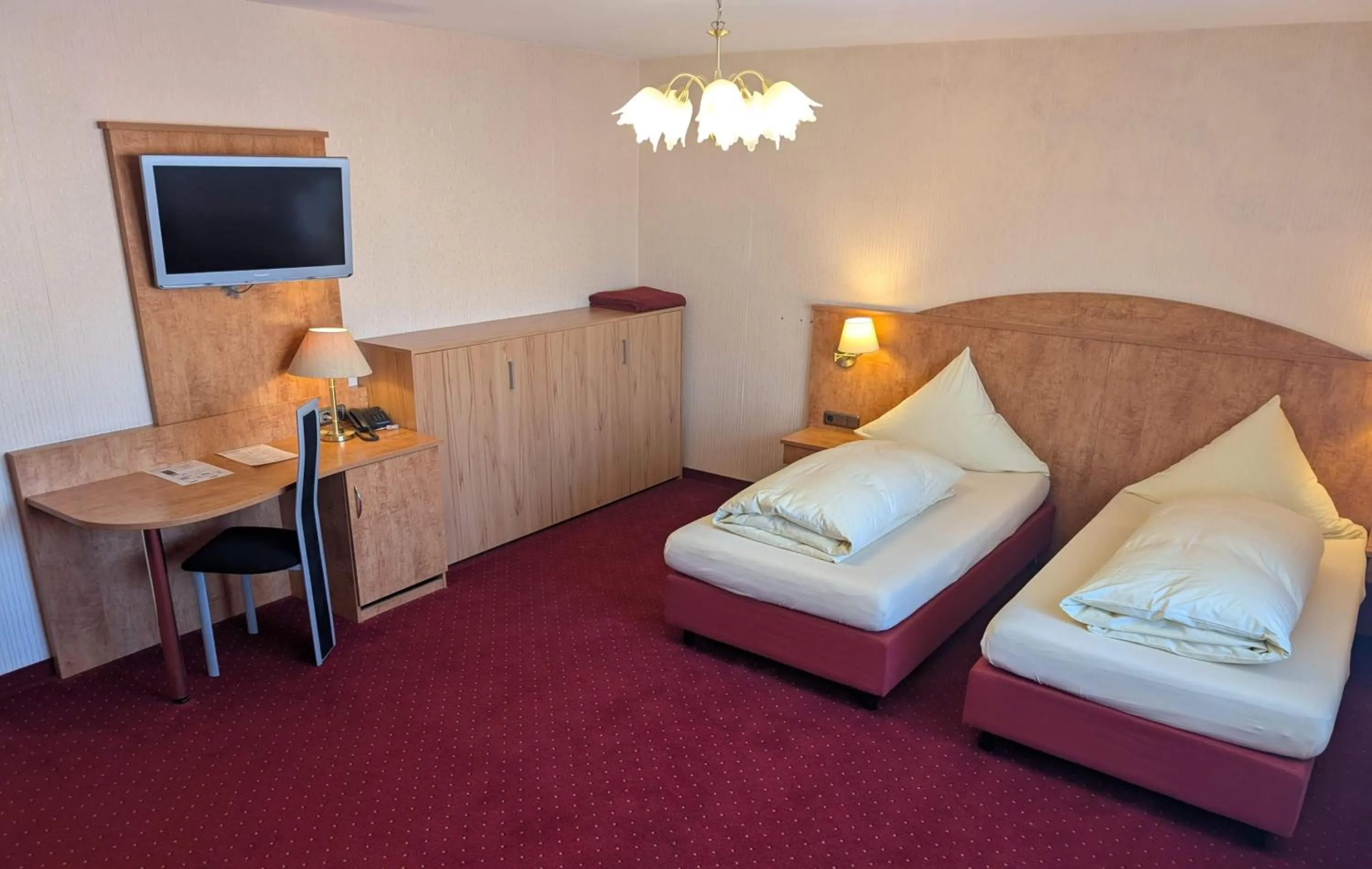 Bed in Stadthotel Augsburg