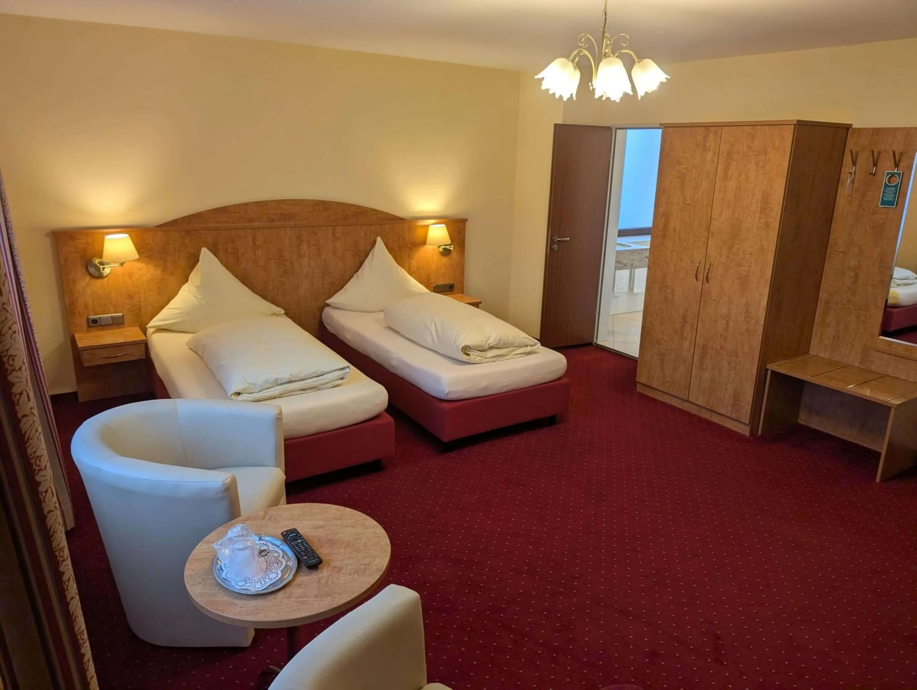 Bed in Stadthotel Augsburg