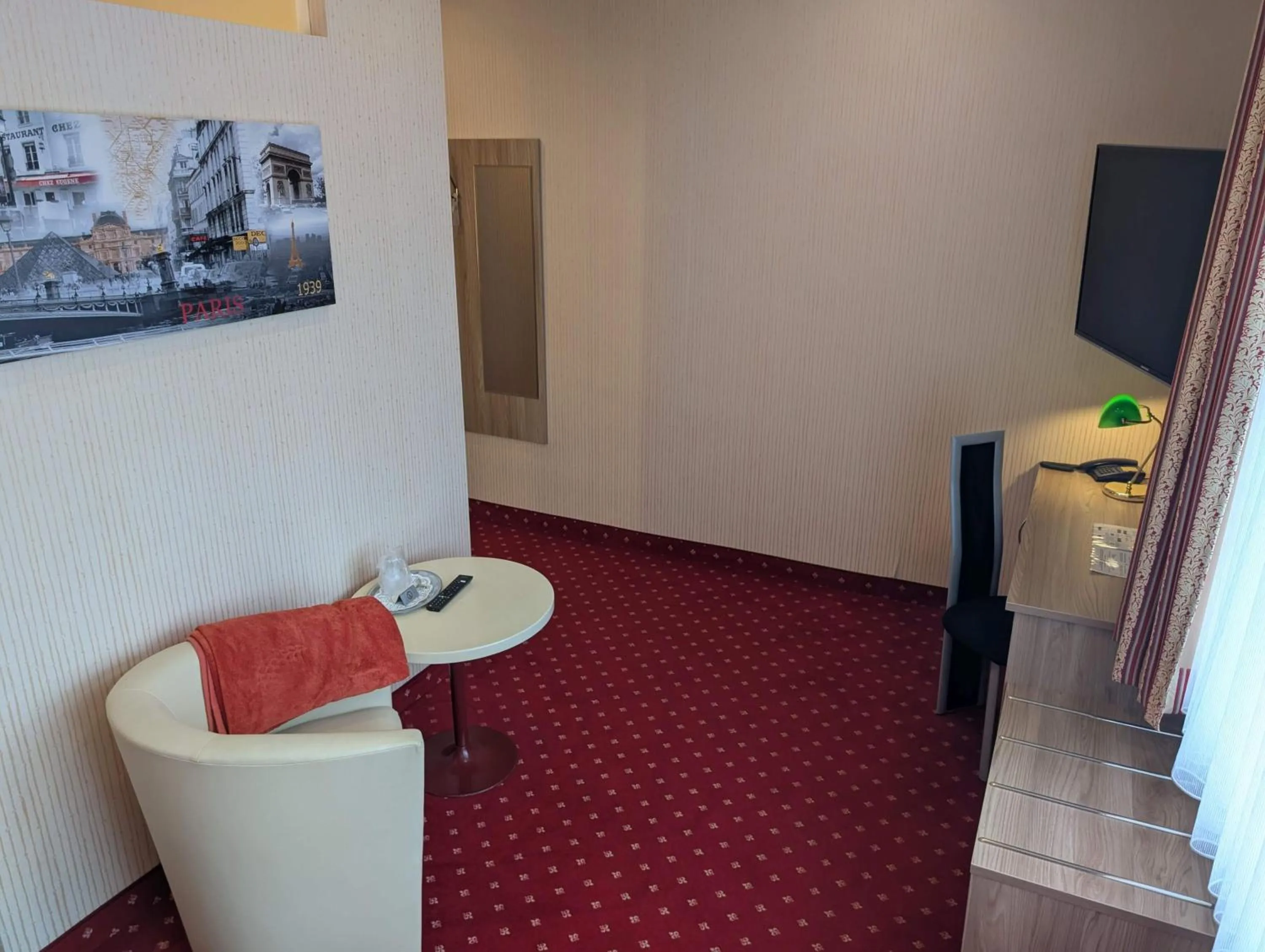 TV and multimedia in Stadthotel Augsburg