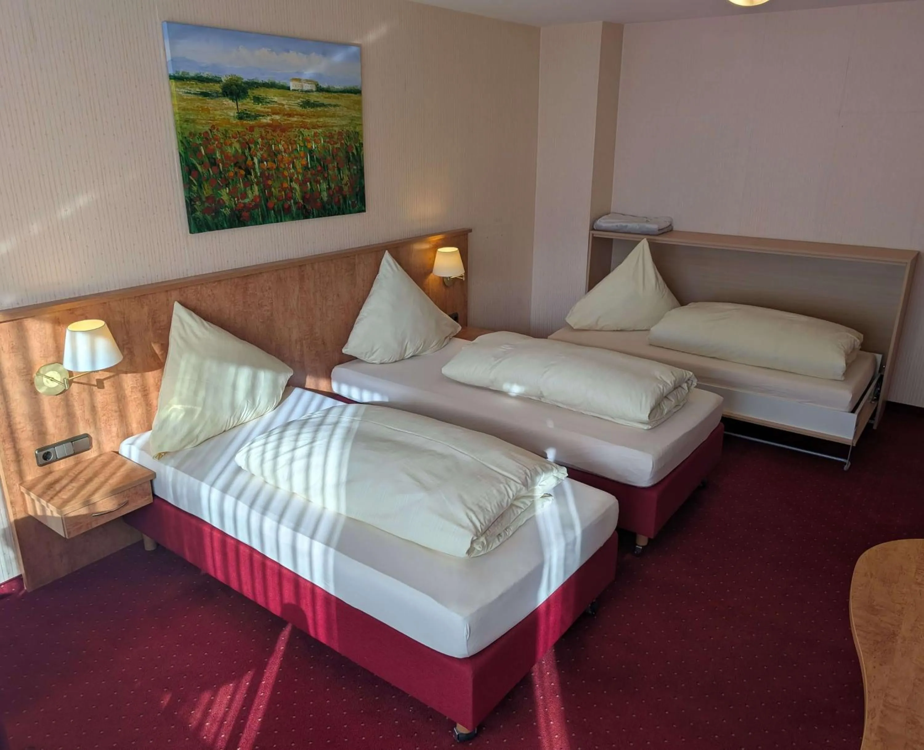 Bed in Stadthotel Augsburg