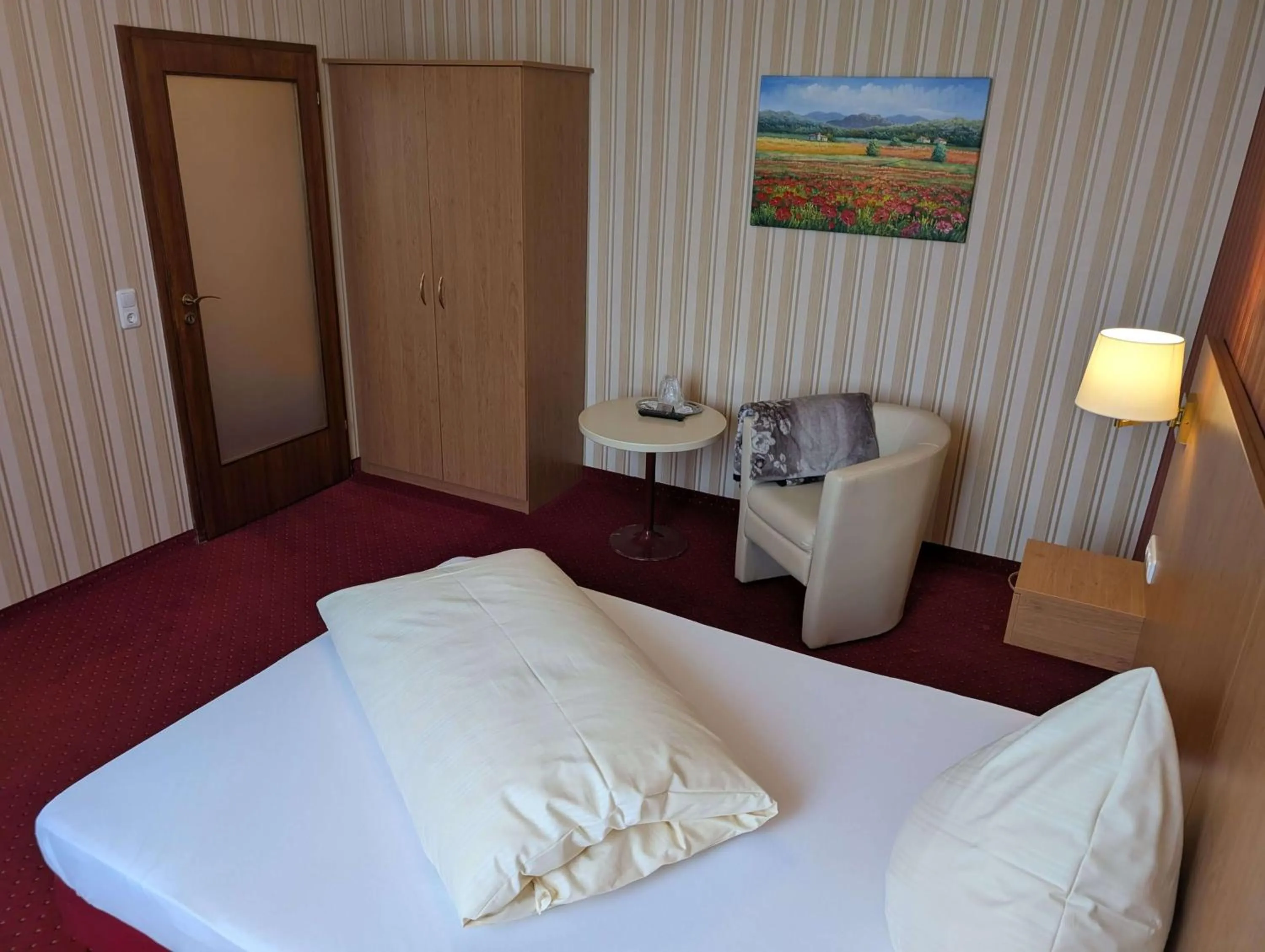 Bed in Stadthotel Augsburg