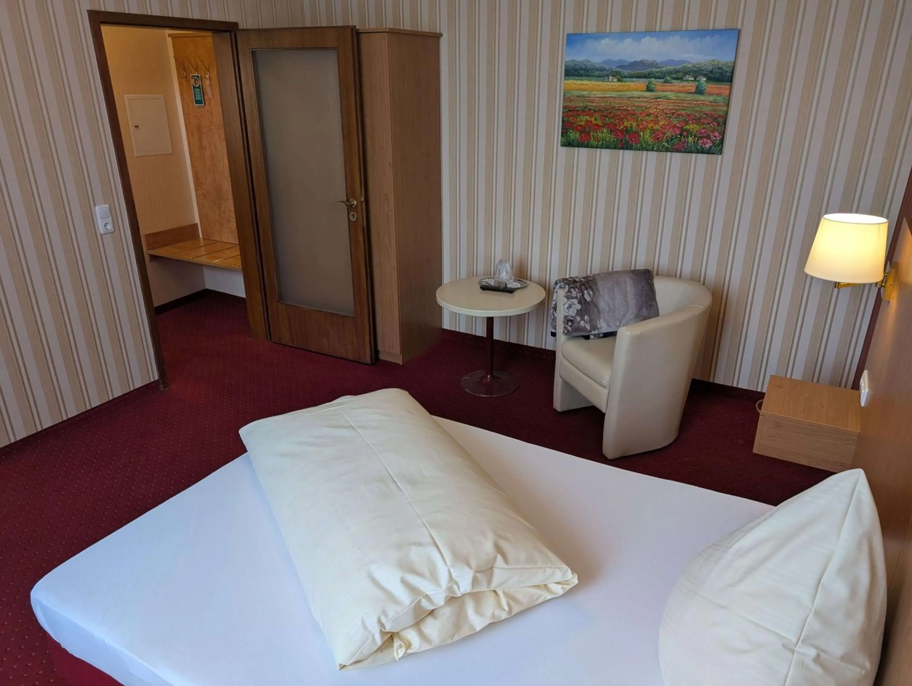 Bed in Stadthotel Augsburg