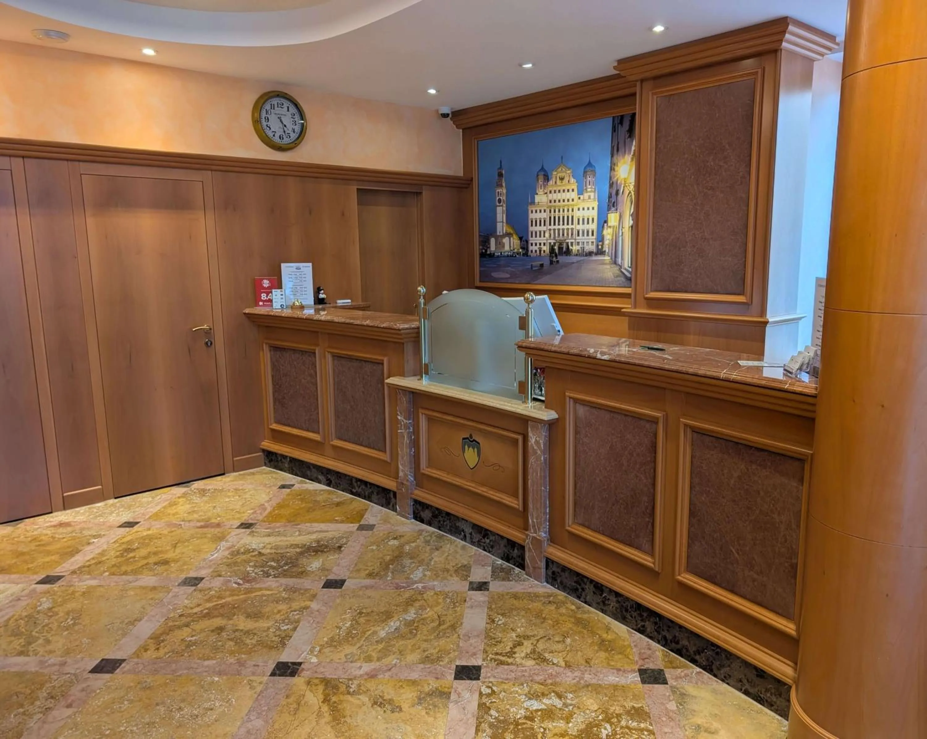 Lobby or reception in Stadthotel Augsburg