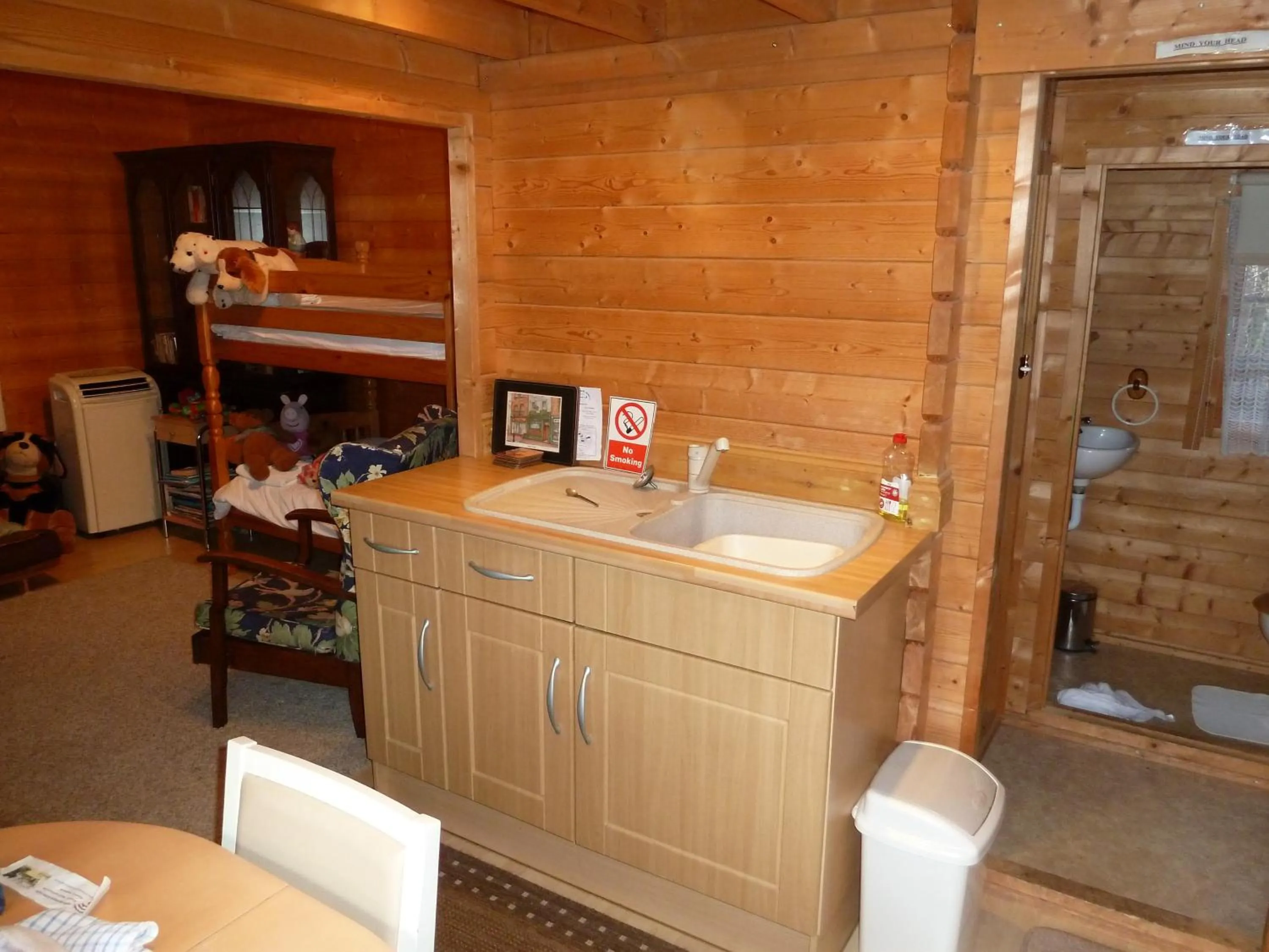 Kitchen or kitchenette in Hillside Self Catering