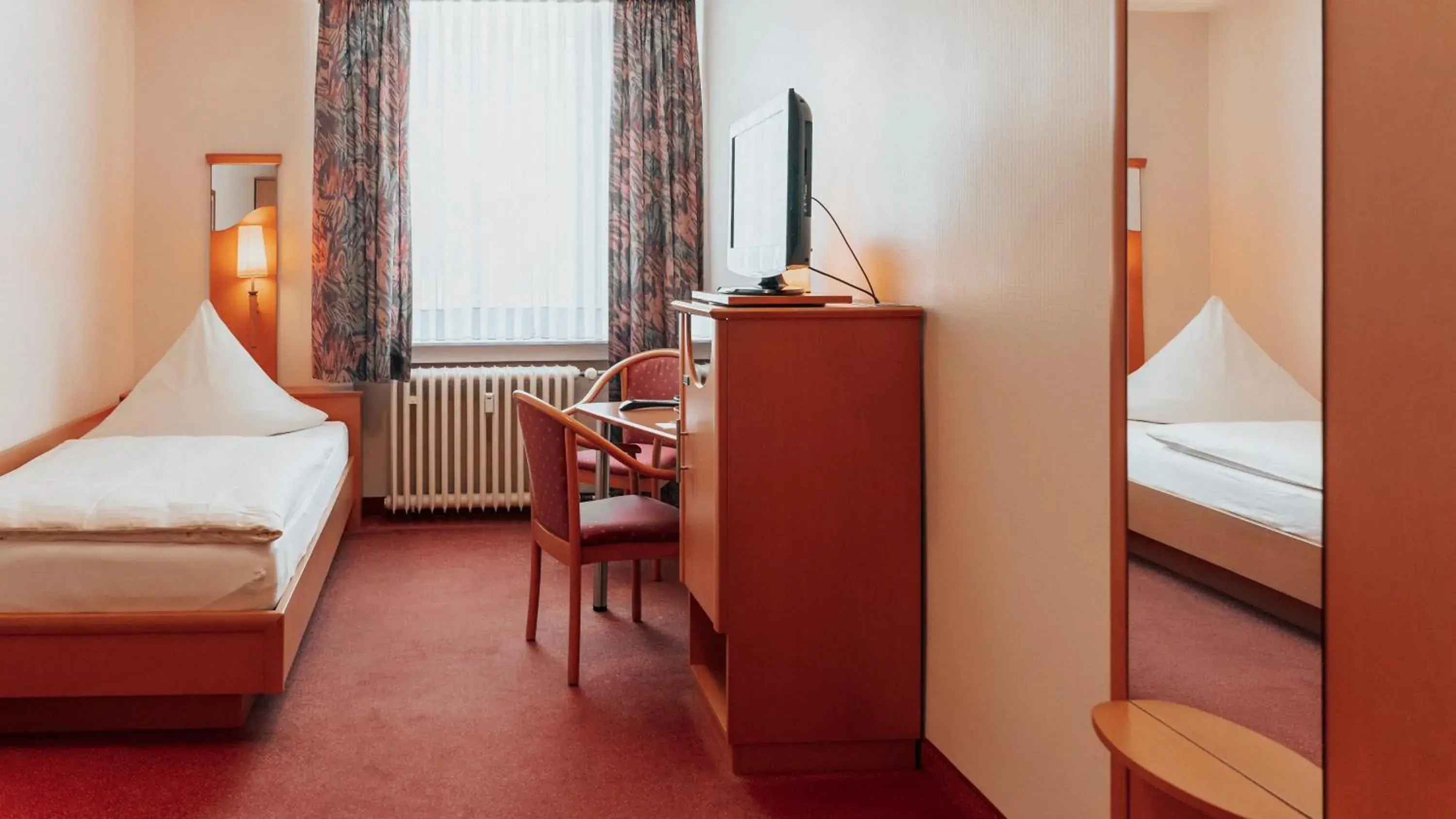 Single Room - single occupancy in Avantgarde Hotel Single Room - single occupancy in Avantgarde Hotel