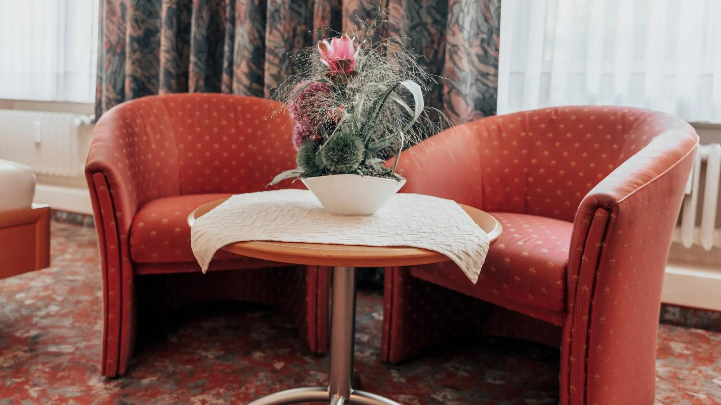 Seating area in Avantgarde Hotel