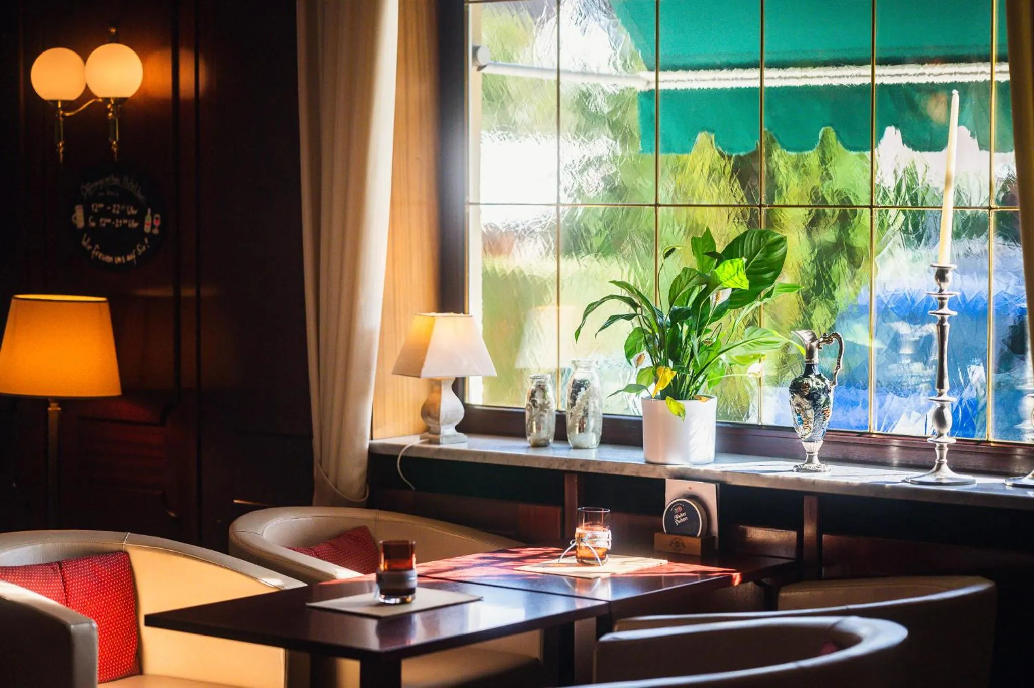 Lounge or bar in Hotel am Schlosspark Zum Kurfürst