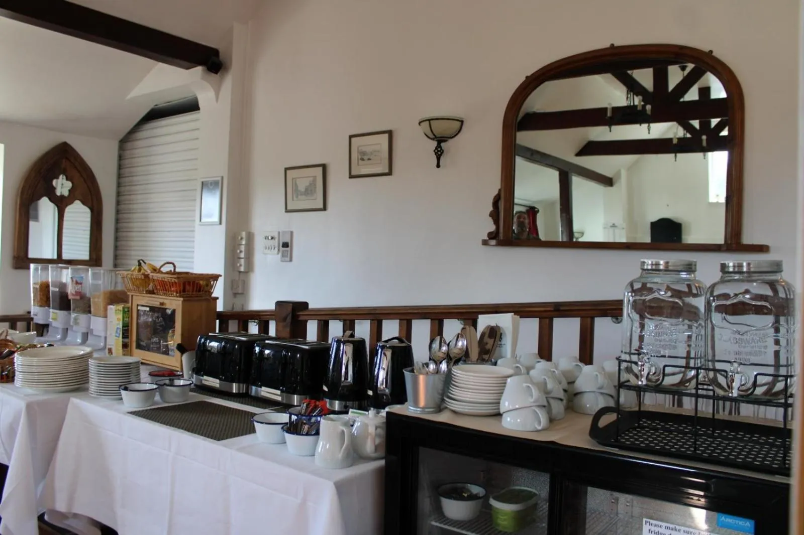 Buffet breakfast in The Trooper Inn