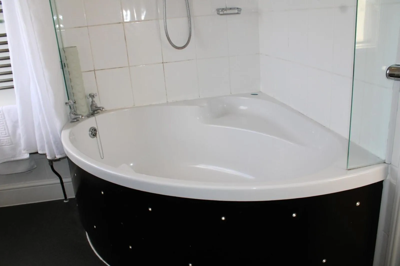 Bathroom in The Trooper Inn