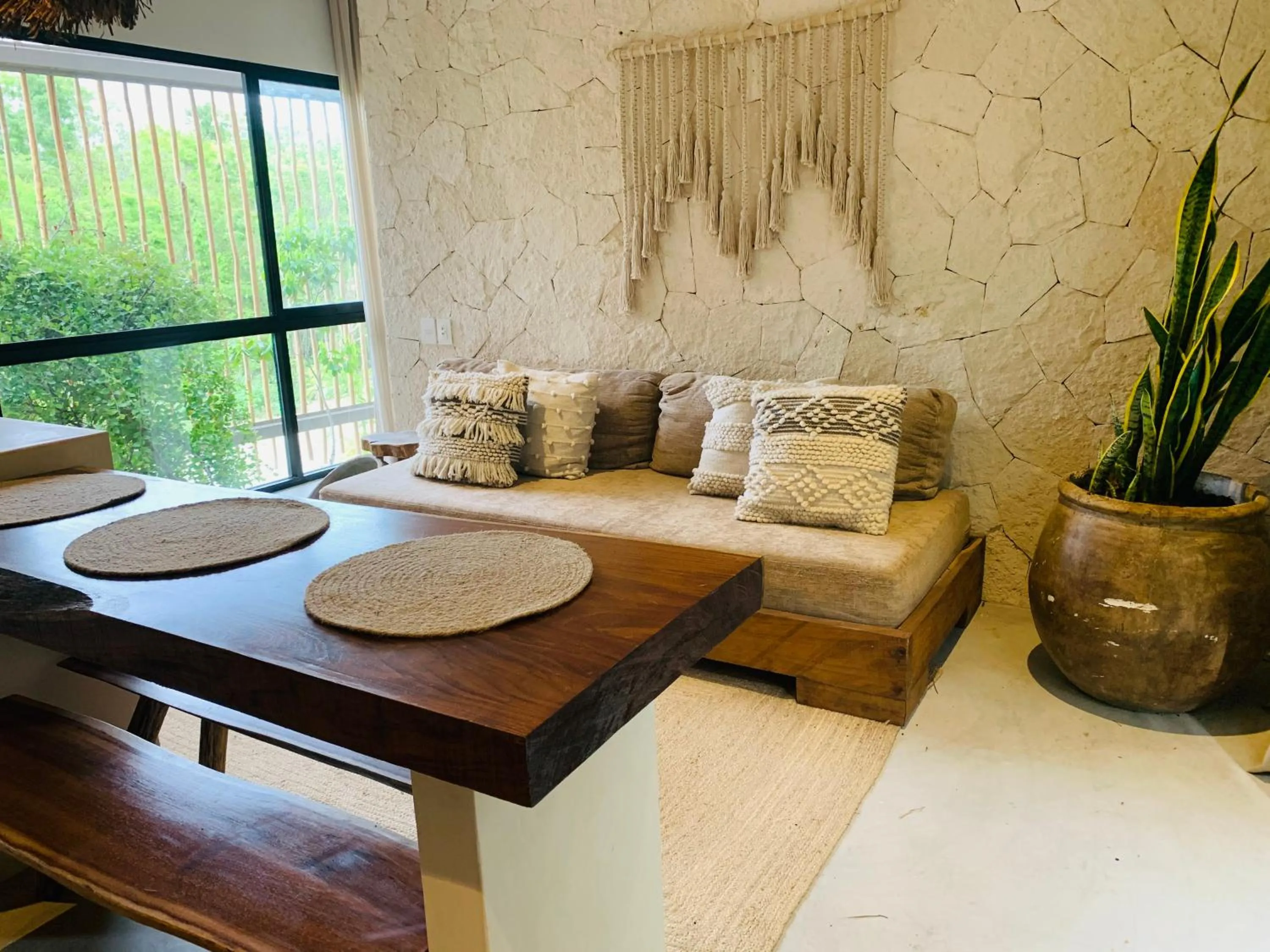 Living room in Vida Boho Apart 16 with special fee to access Hotel Bardo