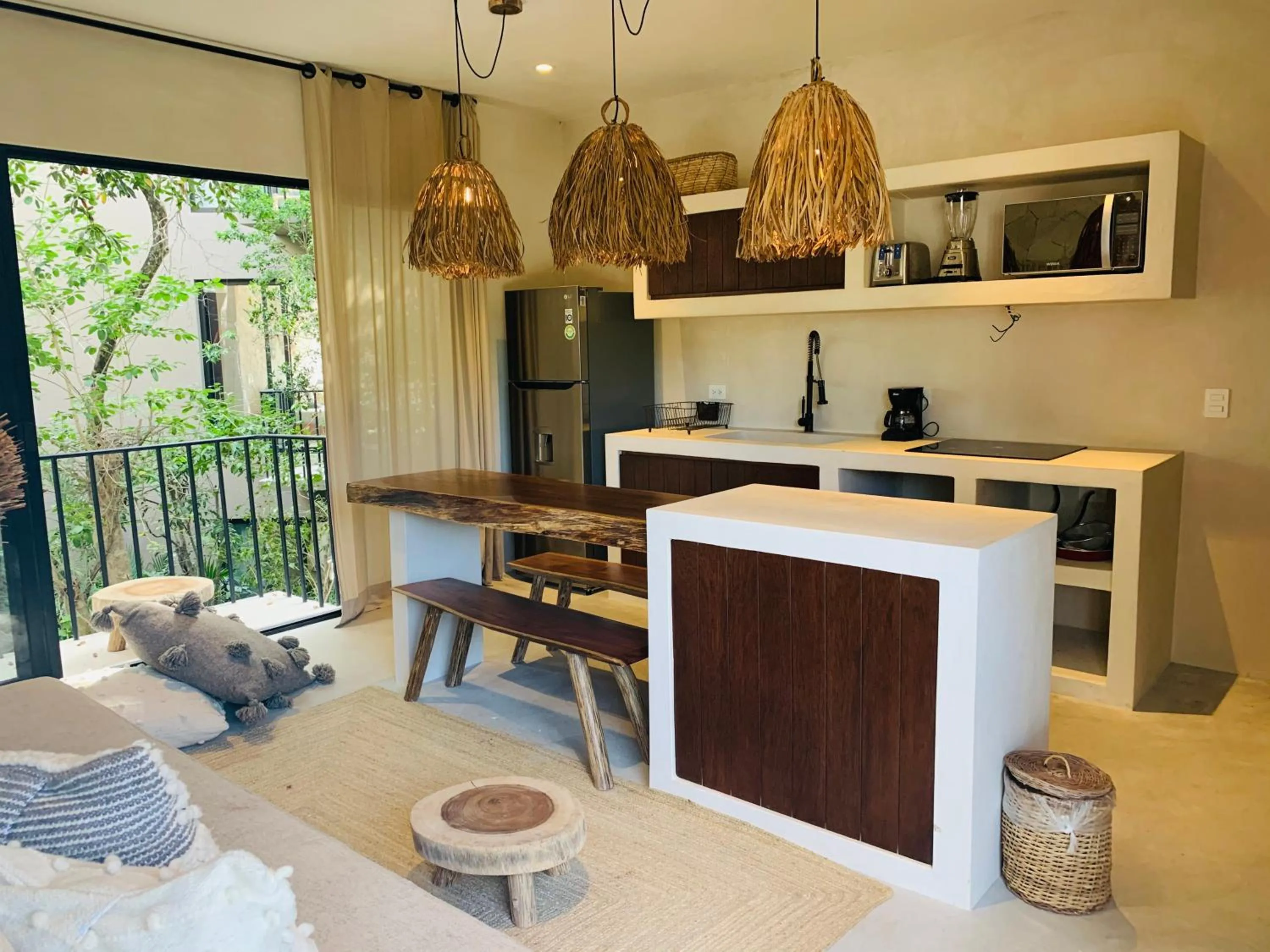 Kitchen or kitchenette in Vida Boho Apart 16 with special fee to access Hotel Bardo