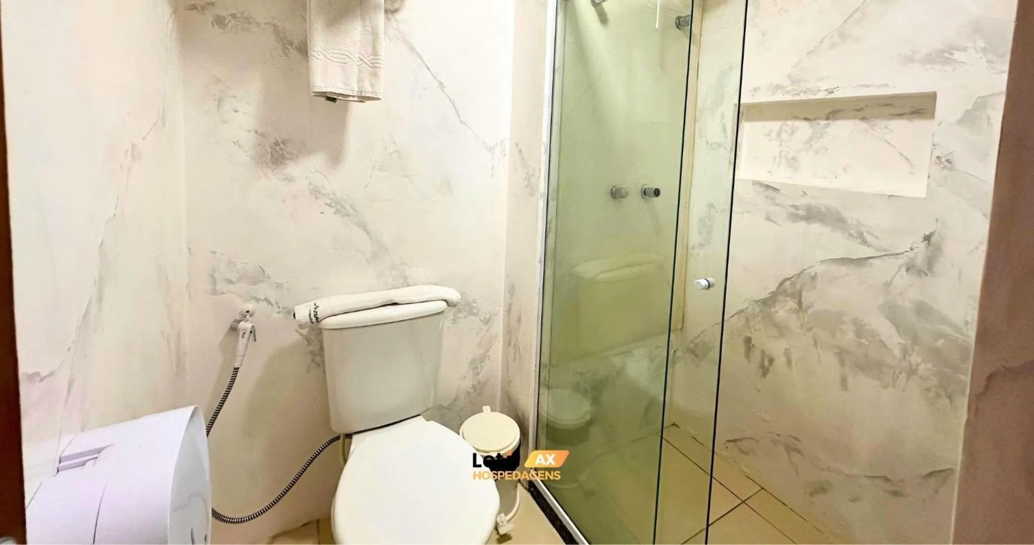 Toilet in AX Blue Suítes